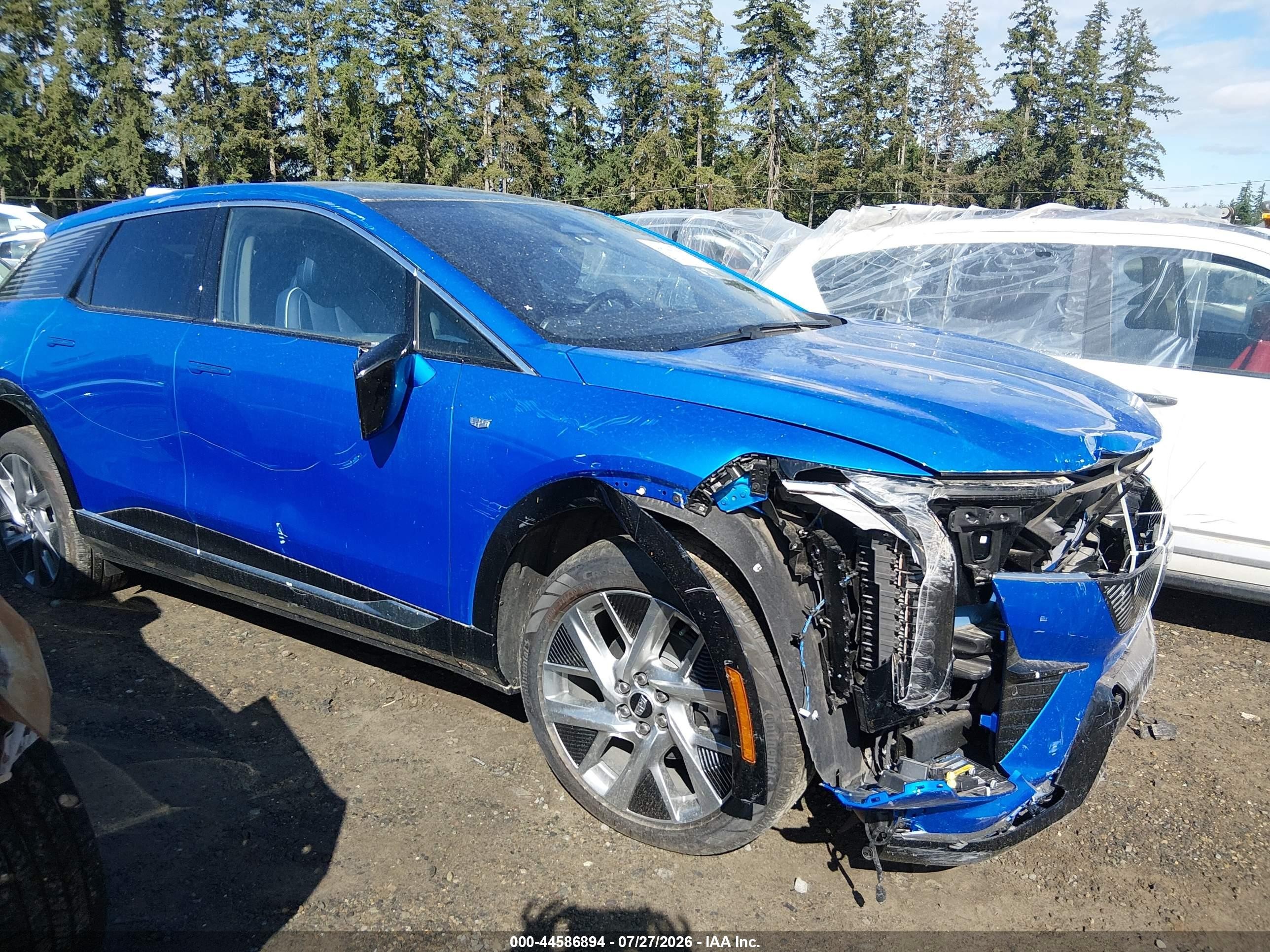 2025 Cadillac Optiq, VIN 3GYK3DMR5SS236116 — Перед