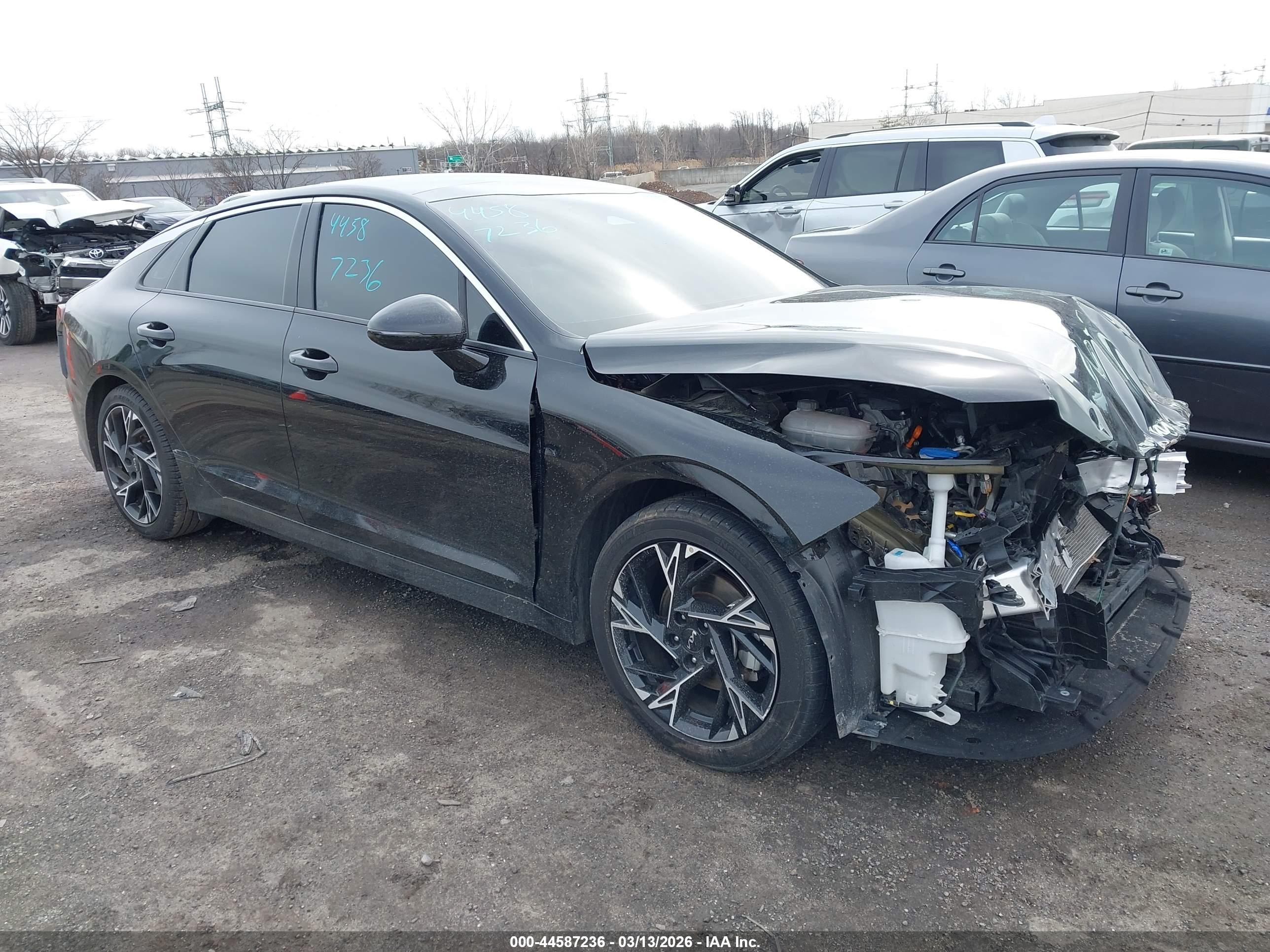 2025 Kia K5 GT-Line, VIN KNAG64J70S5319451 — Front end