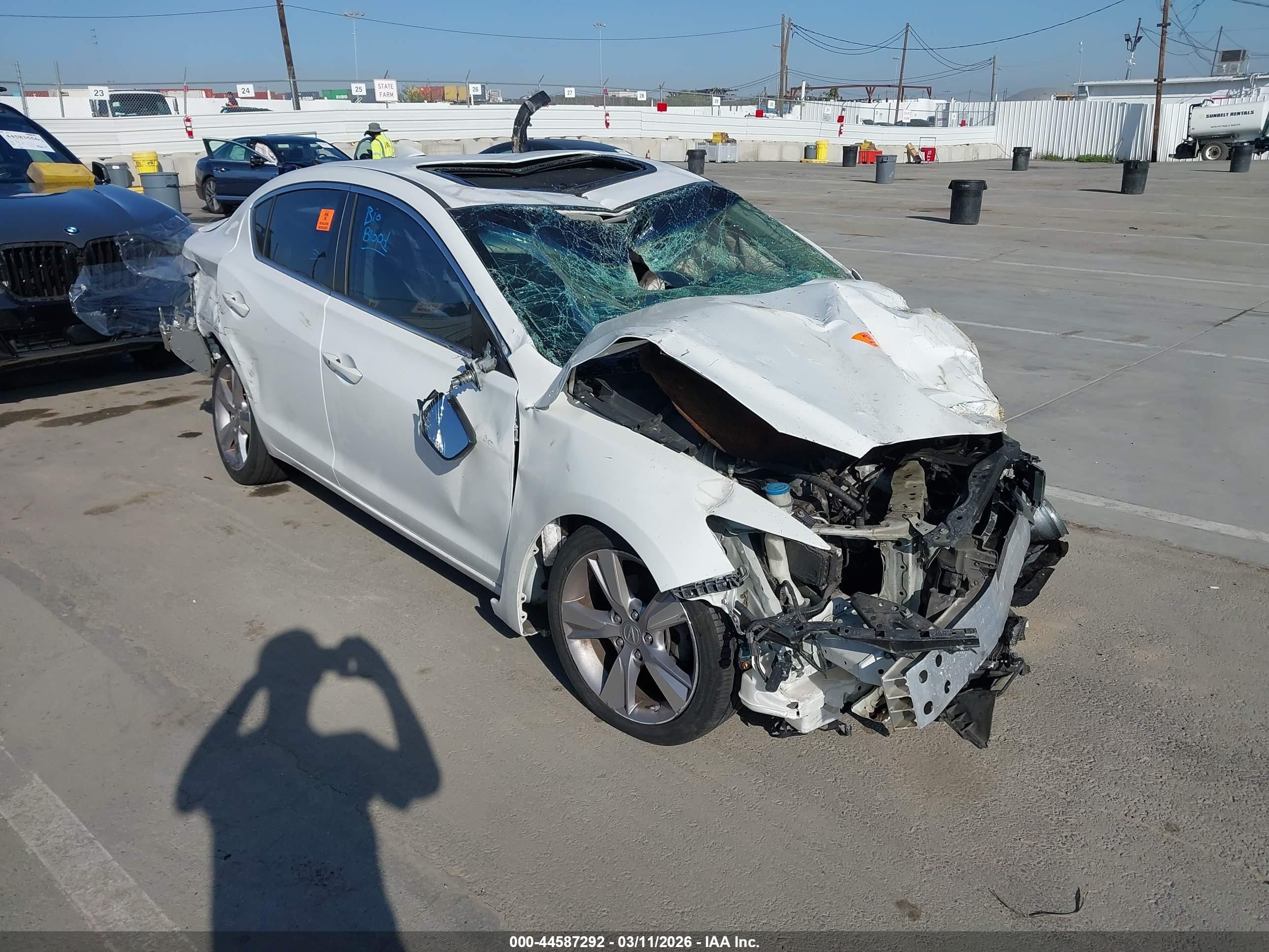 2014 Acura ILX, VIN 19VDE1F34EE012136 — Опрокидывание