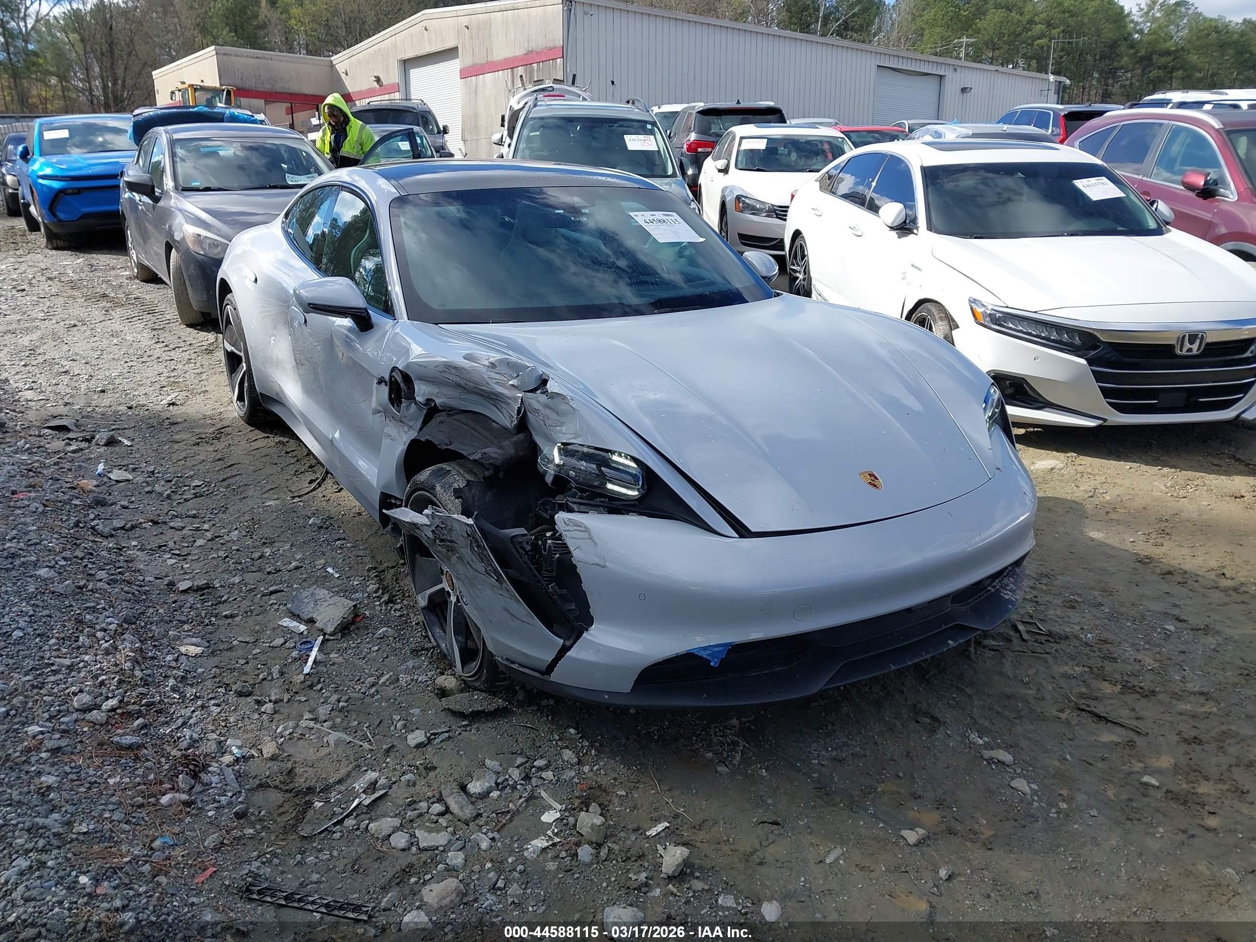 2022 Porsche Taycan, VIN WP0AA2Y13NSA10143 — Front end