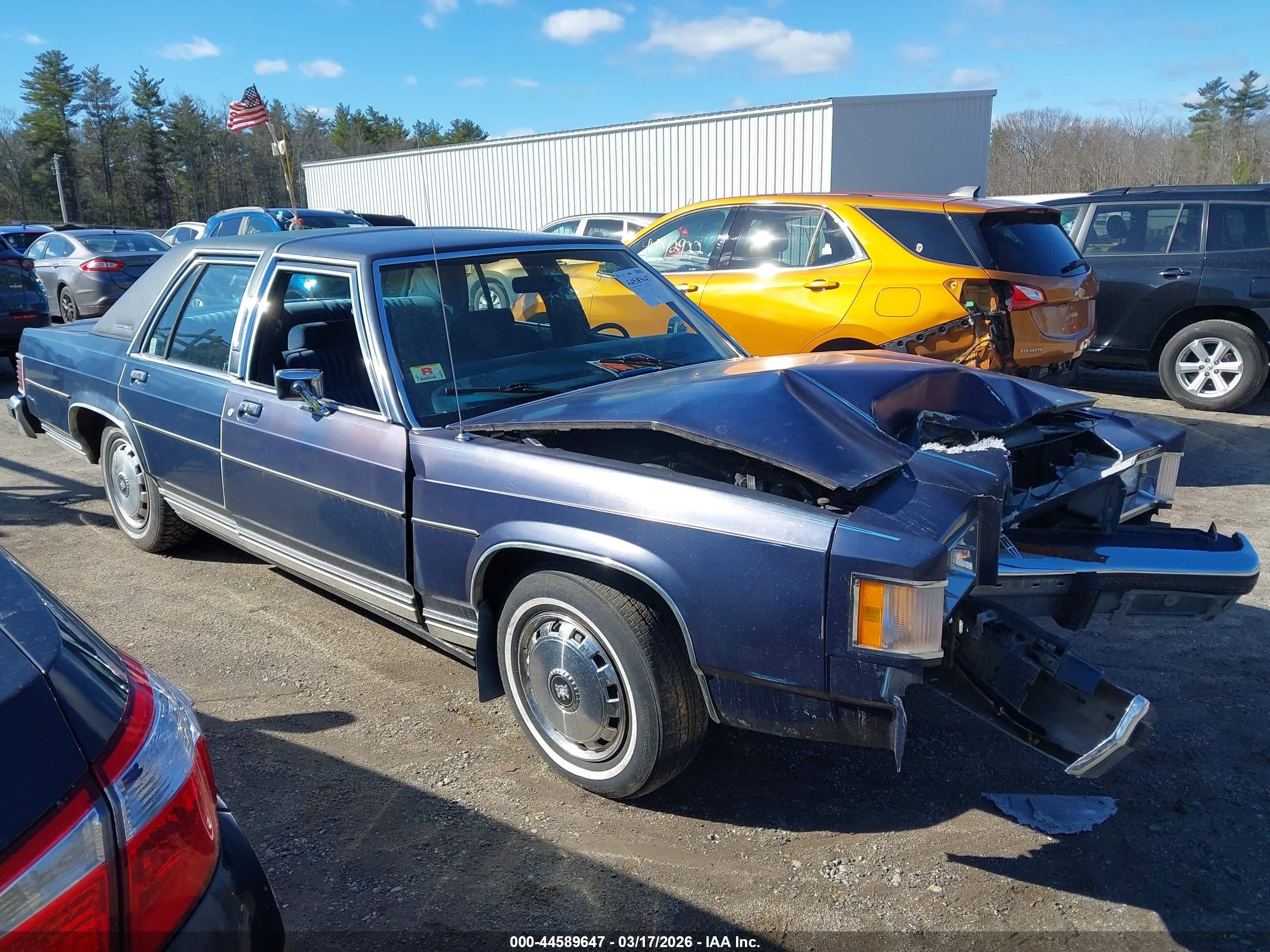 1985 Mercury Grand Marquis, VIN 2MEBP95F4FX705866 — Перед