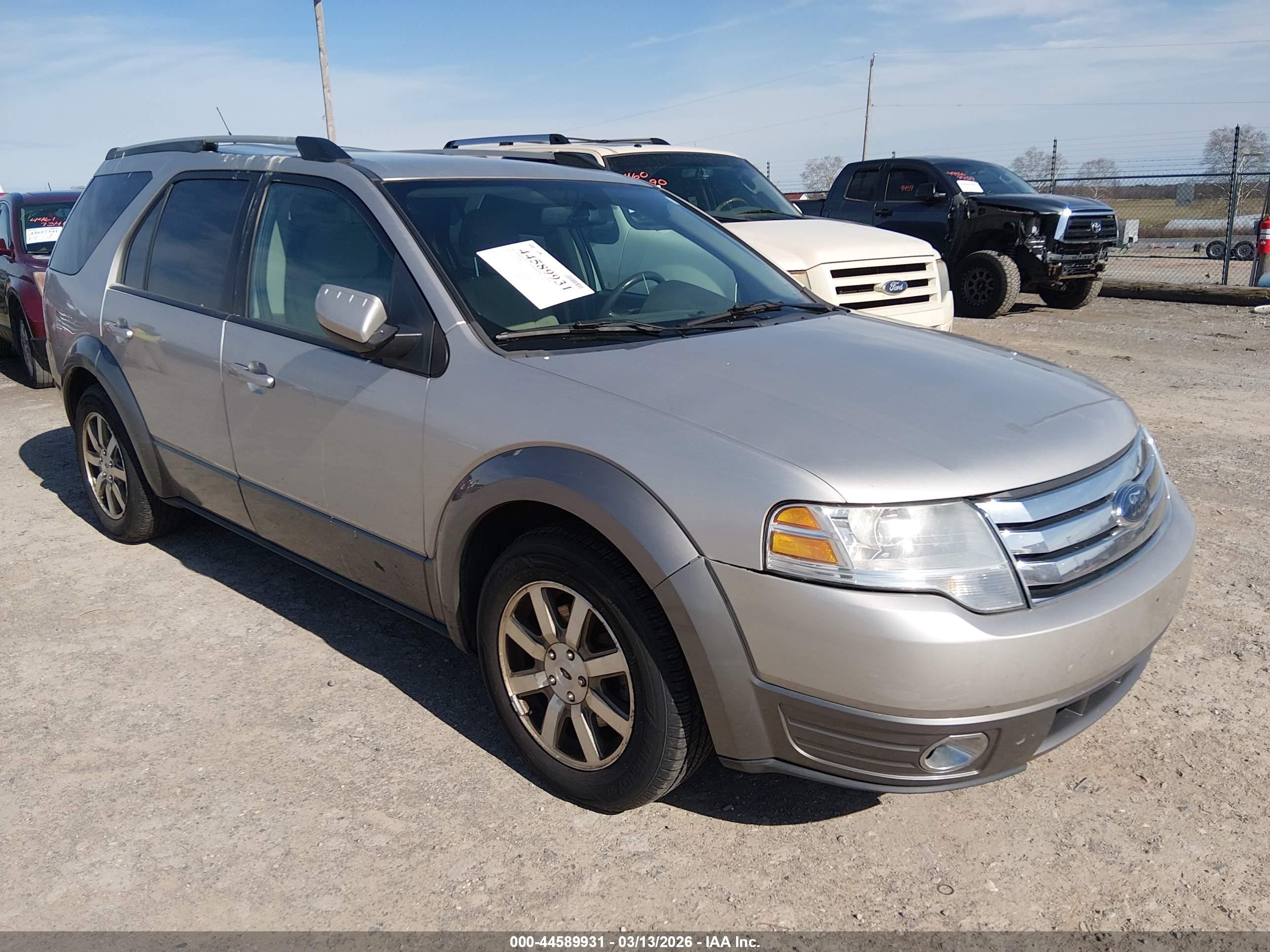 2008 Ford Taurus X SEL, VIN 1FMDK05W78GA41815 — Normal wear