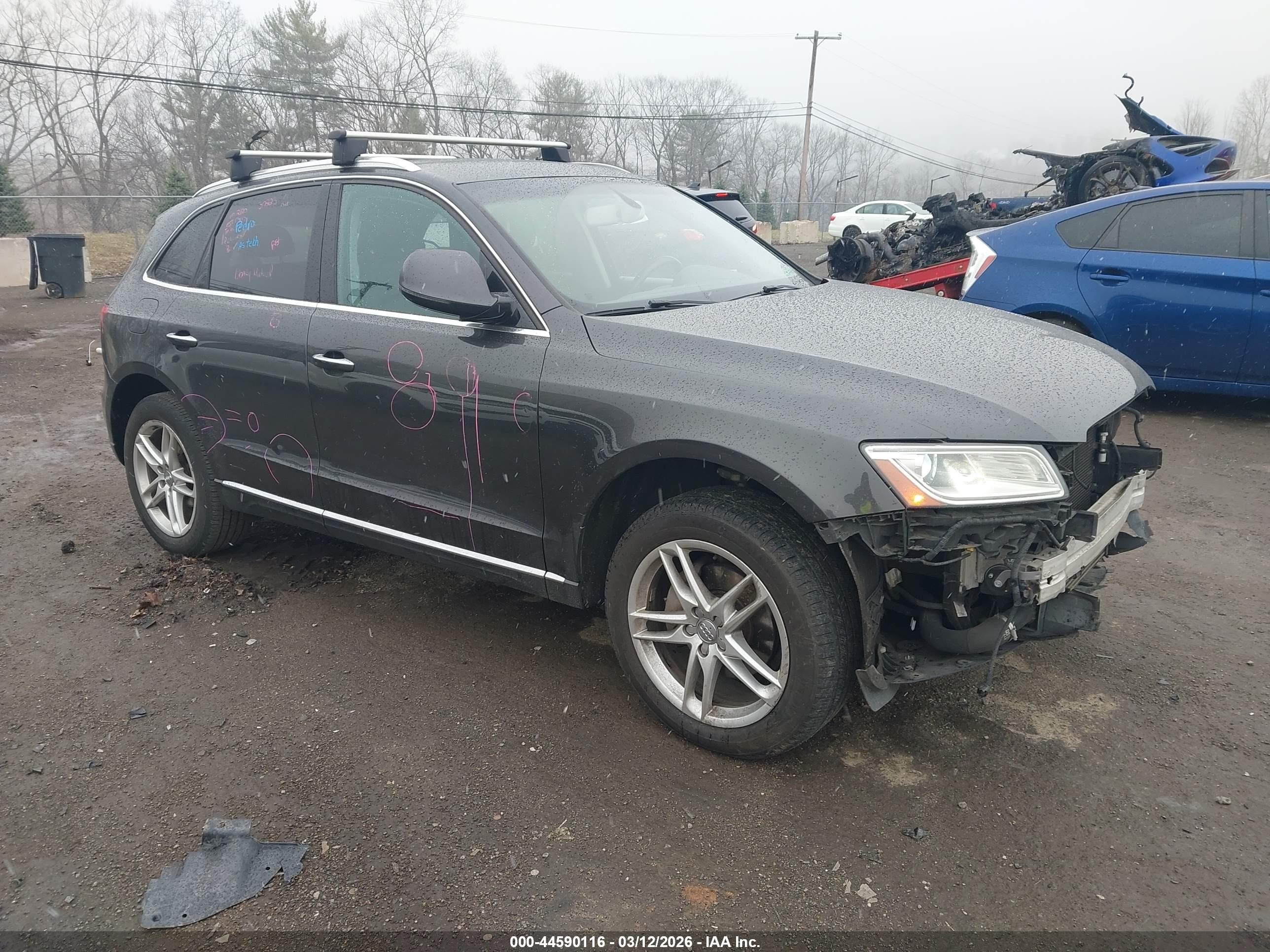 2016 Audi Q5 Premium, VIN WA1C2AFP8GA006175 — Front end