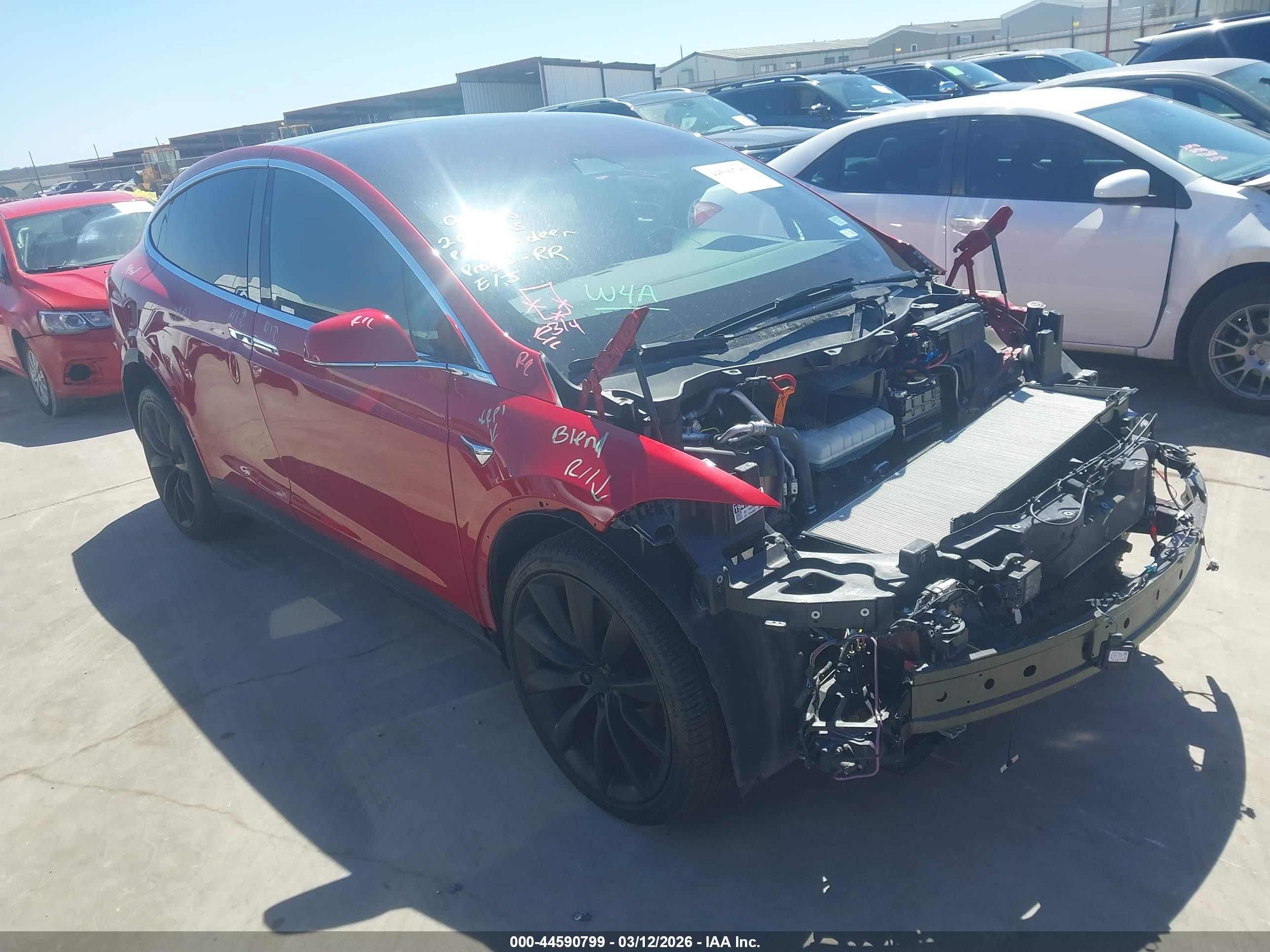 2020 Tesla Model X Long Range, VIN 5YJXCBE23LF303033 — All over