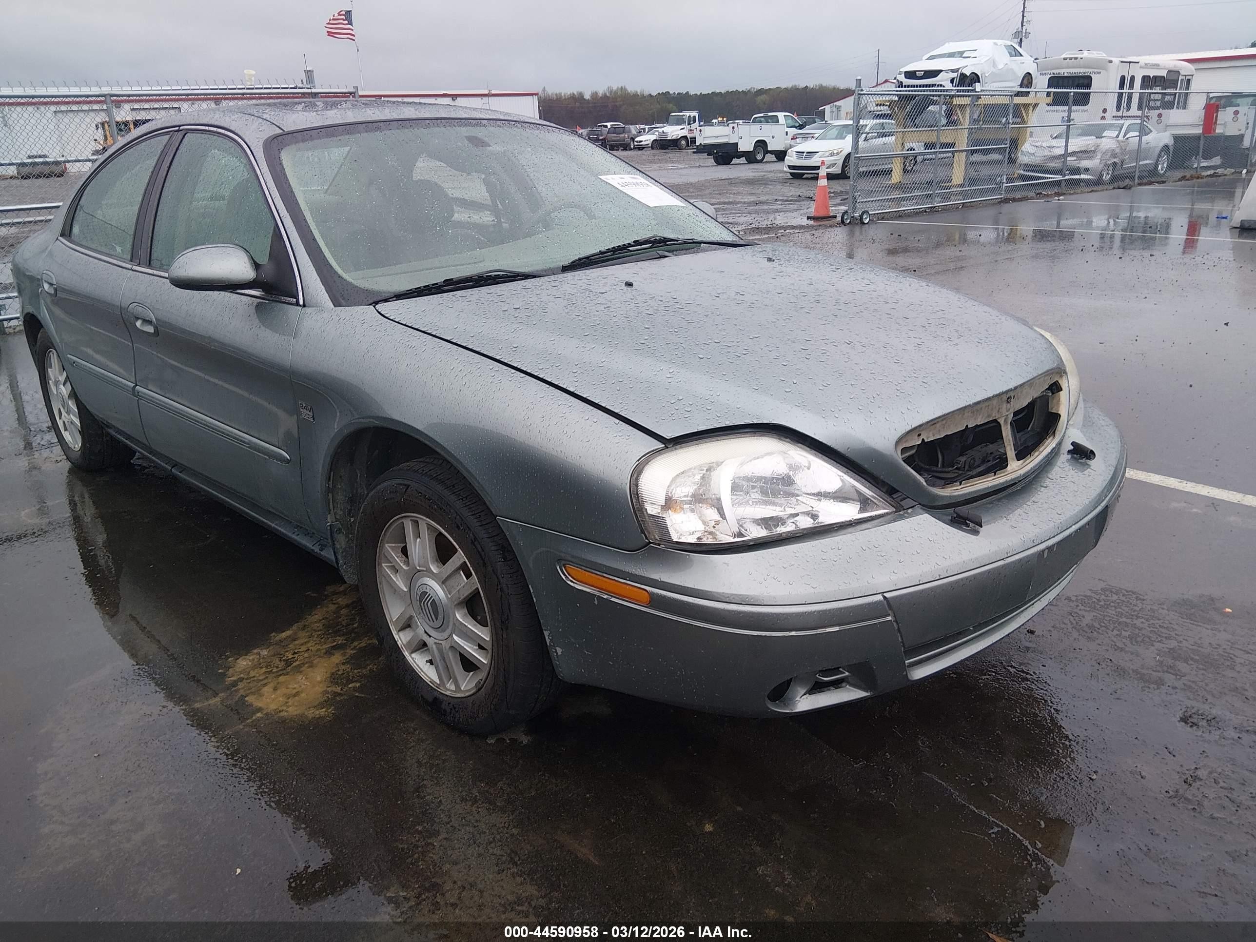 2004 Mercury Sable LS Premium, VIN 1MEFM55S64A605970 — Side