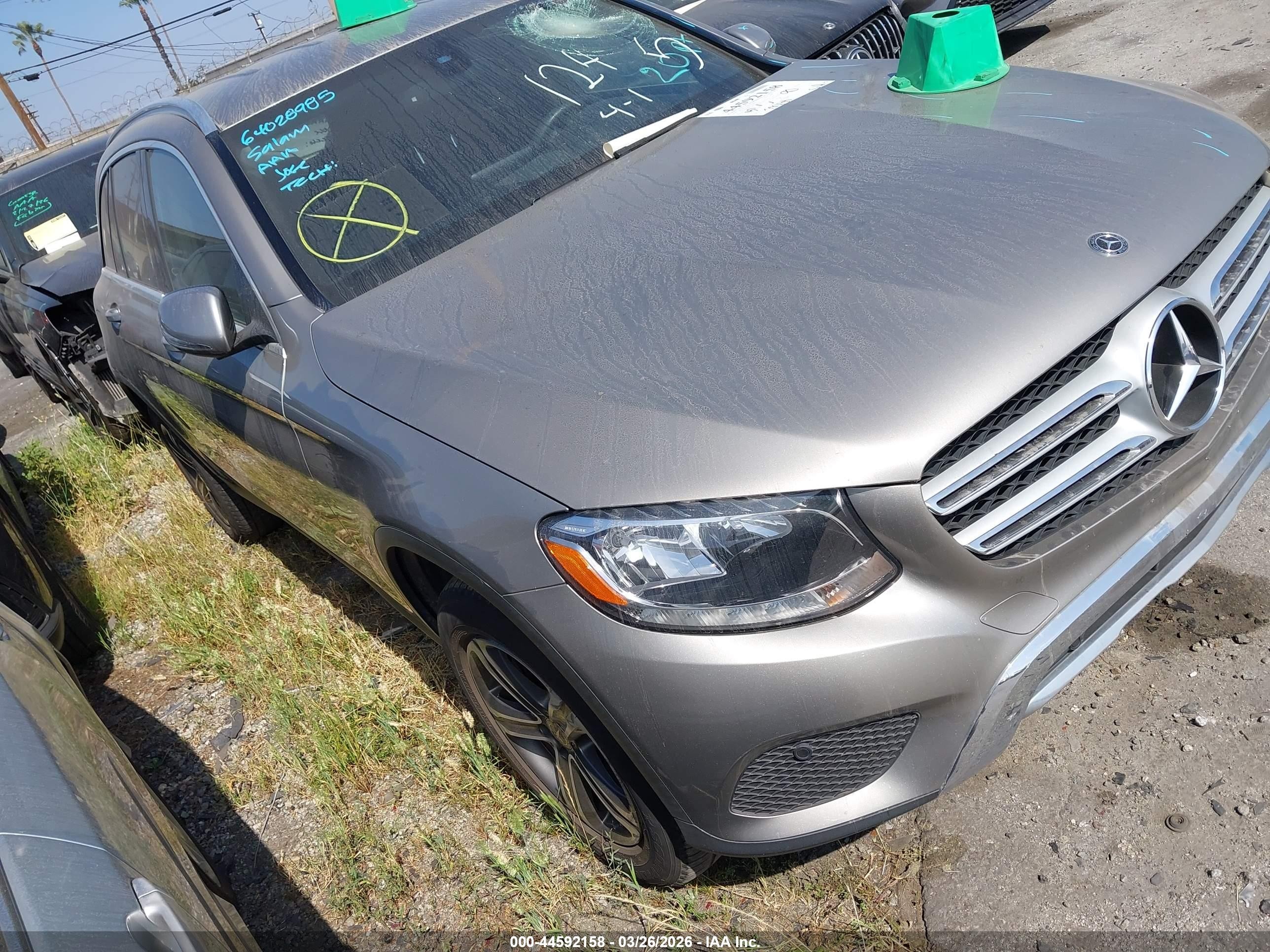 2019 Mercedes-Benz GLC 300, VIN WDC0G4JB9KV157304 — Roof