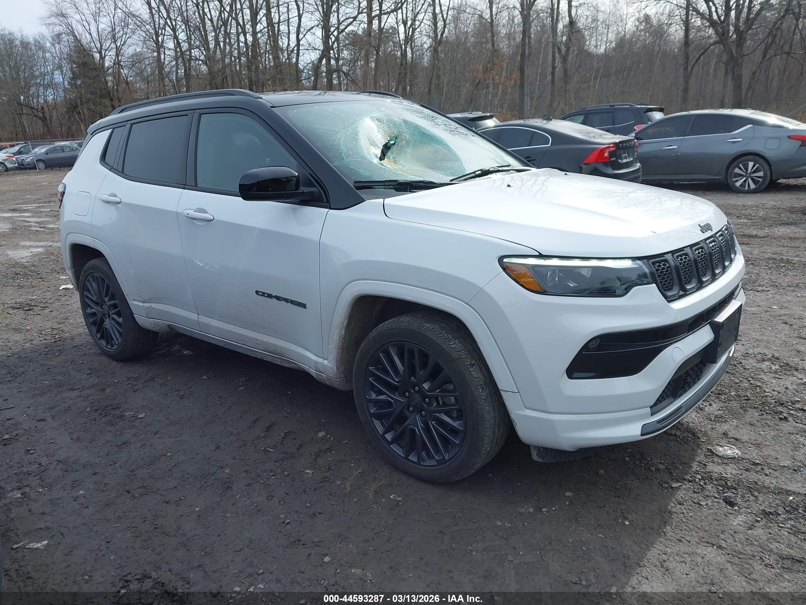 2024 Jeep Compass Limited, VIN 3C4NJDCN3RT601484 — Front end