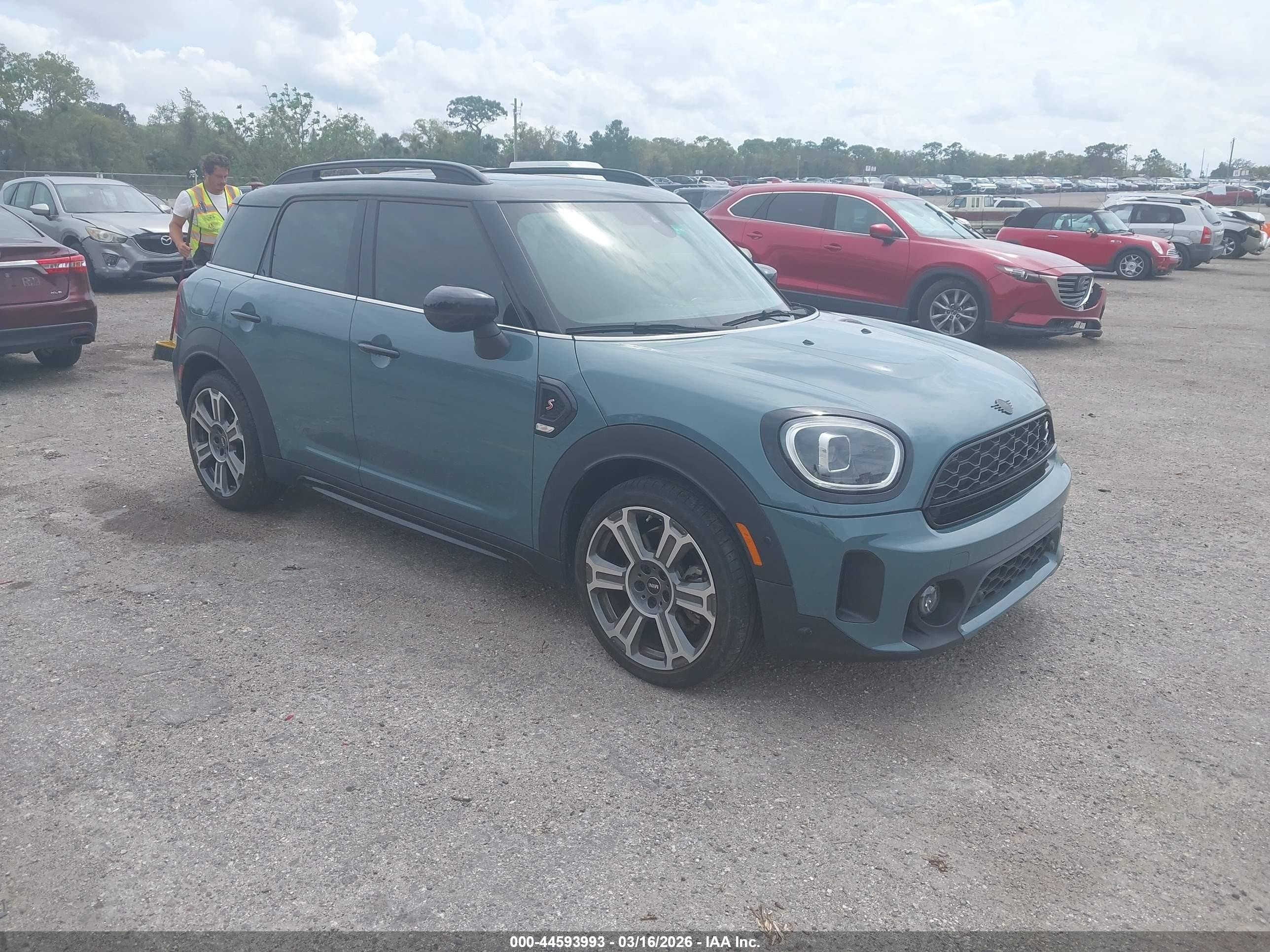 2023 MINI Countryman Cooper S, VIN WMZ53BR08P3R29440 — Не указано