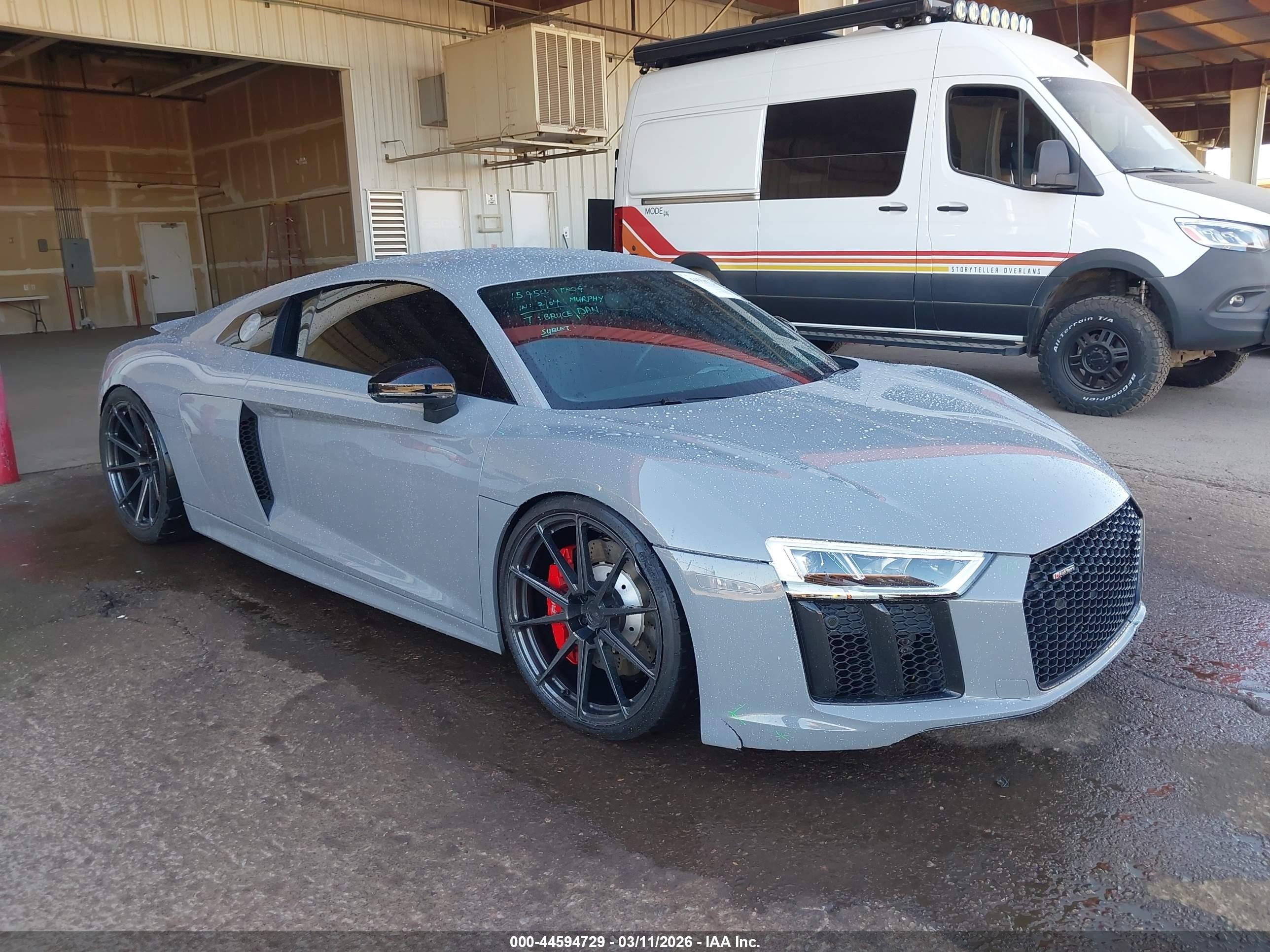 2018 Audi R8 V10, VIN WUABAAFX5J7902204 — Front end