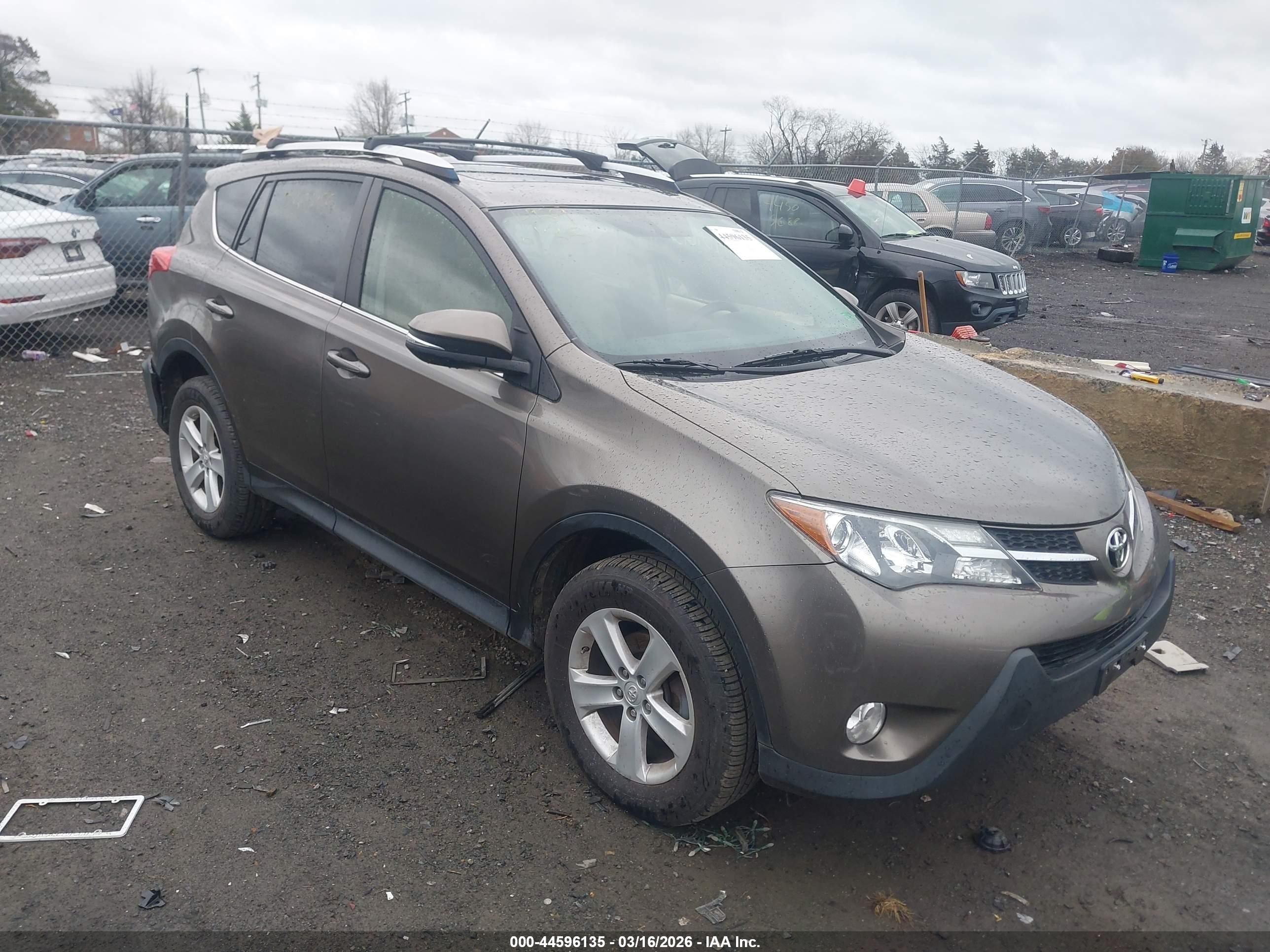 2013 Toyota RAV4 XLE, VIN JTMRFREV3DD019977 — Rear end