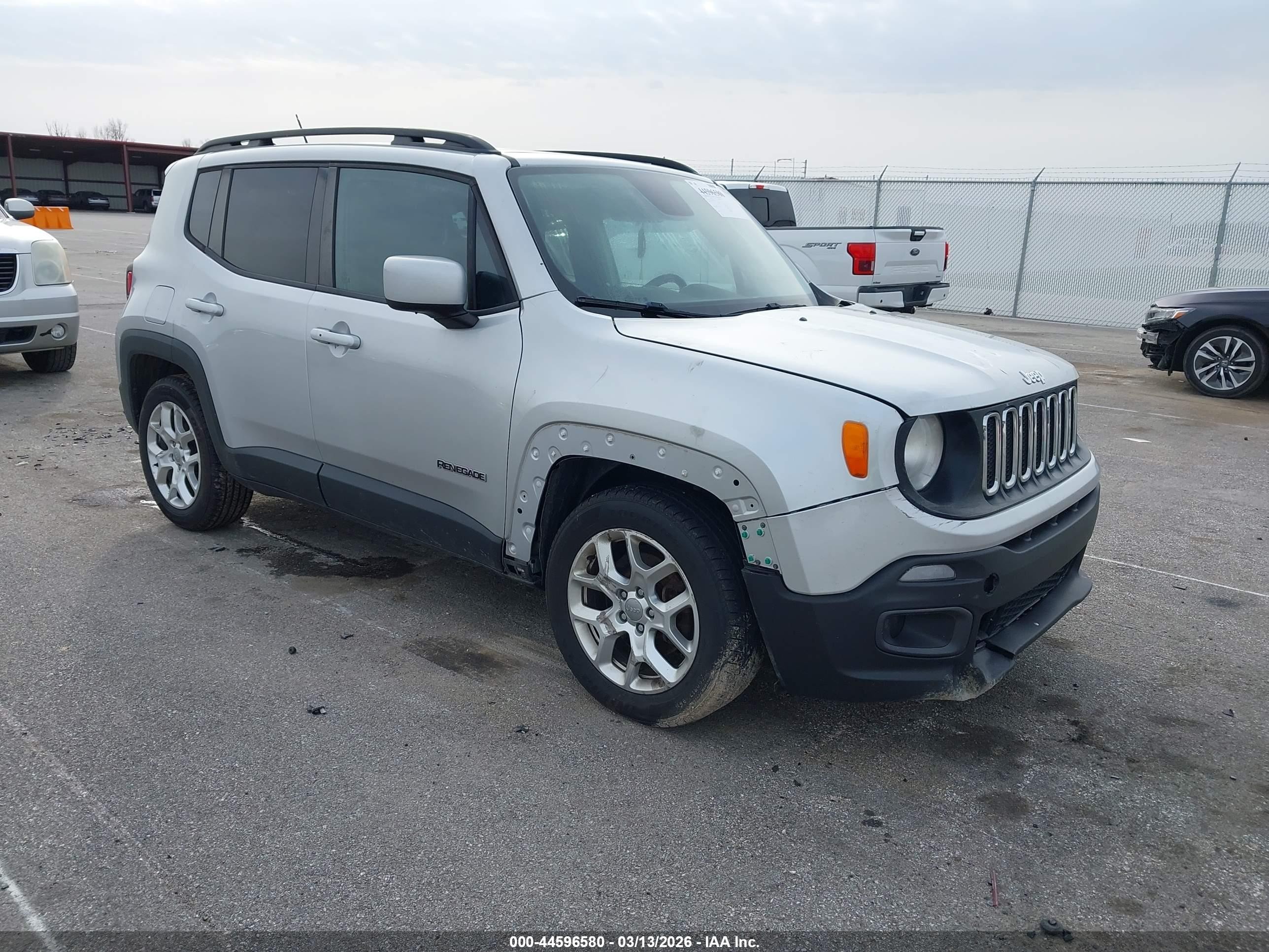 2016 Jeep Renegade Latitude, VIN ZACCJABT4GPD10552 — Fresh water flood