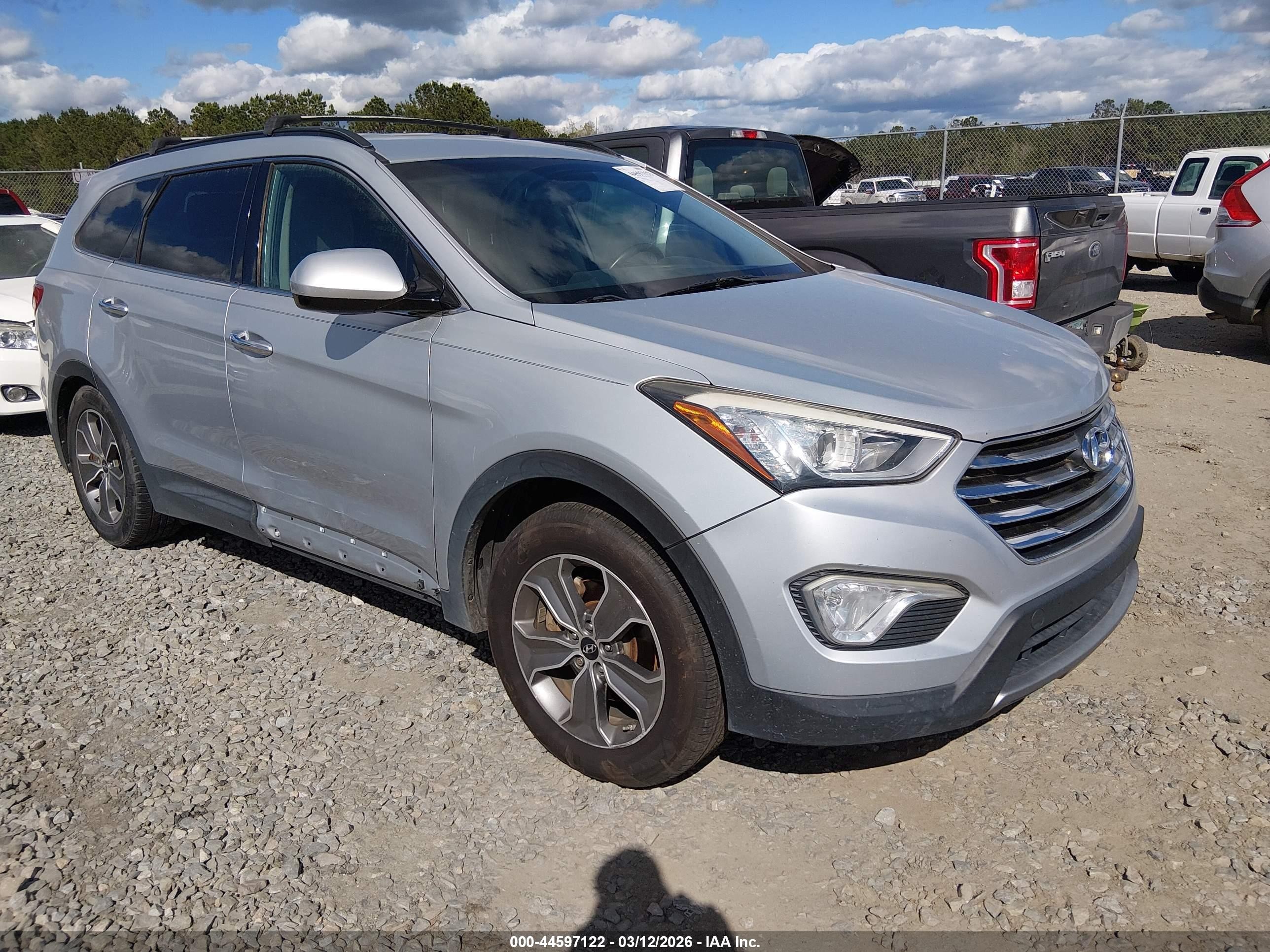 2013 Hyundai Santa Fe GLS, VIN KM8SM4HF3DU015860 — Rear end