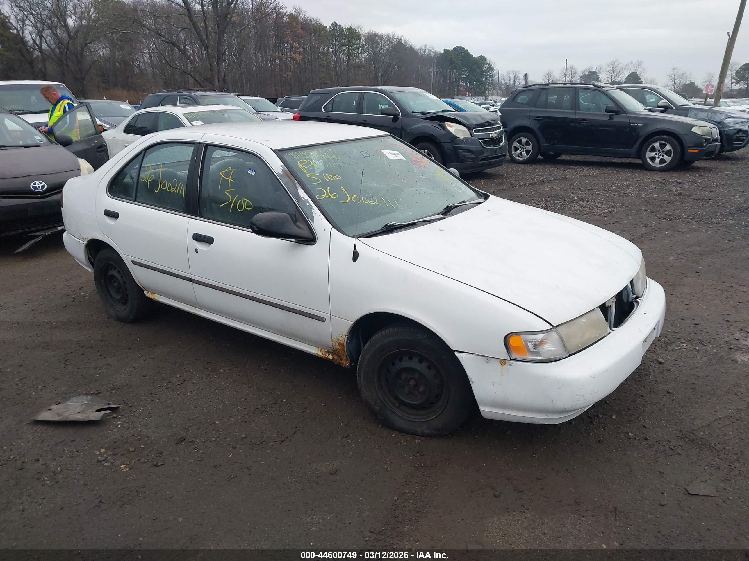 1997 Nissan Sentra XE, VIN 1N4AB41D0VC790497 — По всему кузову