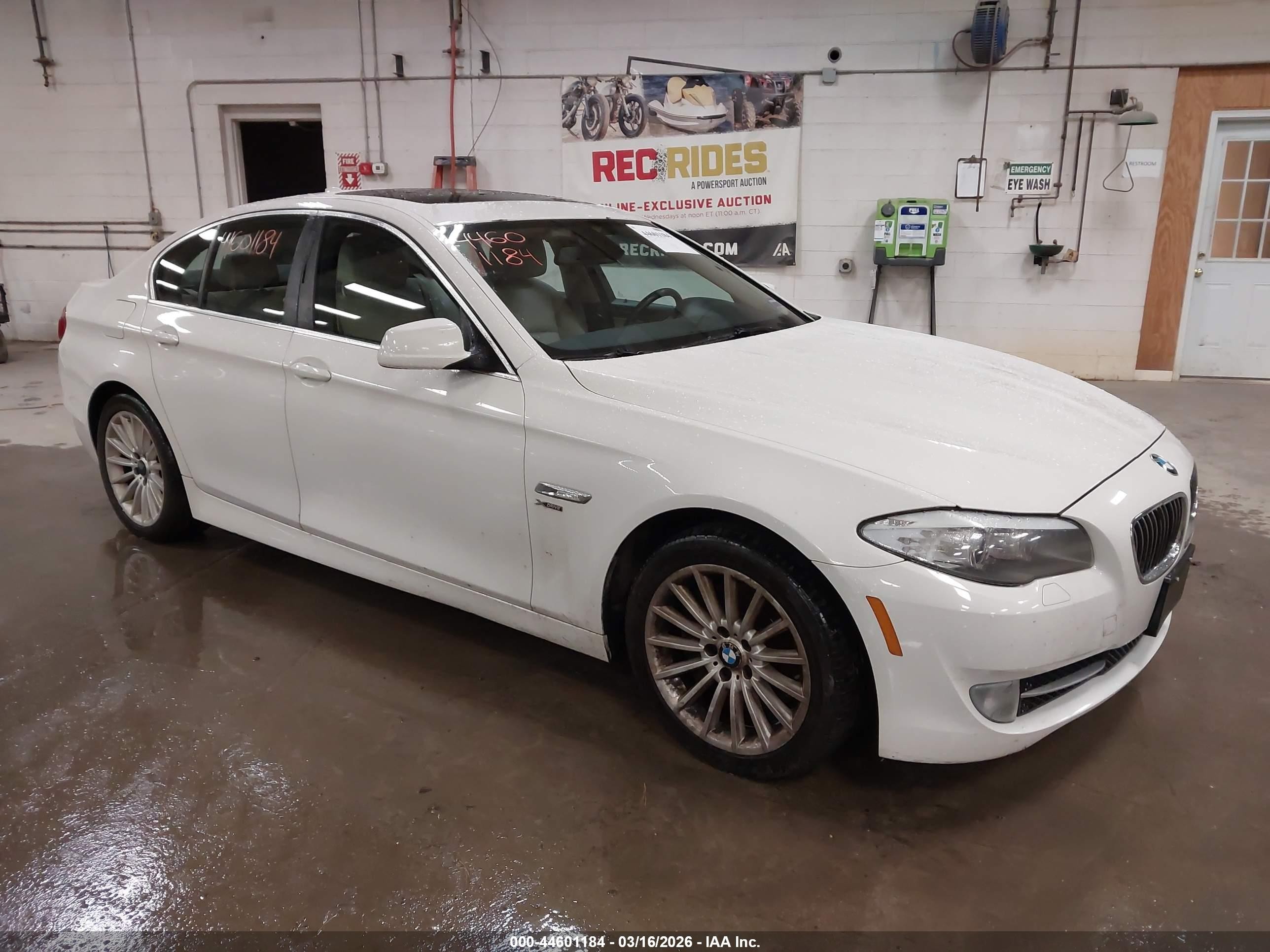 2011 BMW 5 Series 535i xDrive, VIN WBAFU7C52BC870006 — Normal wear