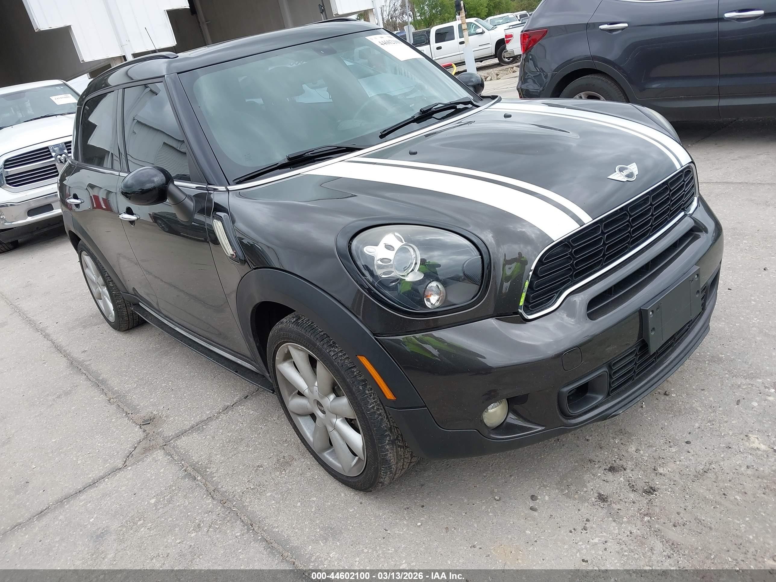 2015 MINI Countryman S, VIN WMWZC3C52FWT02481 — Rear end