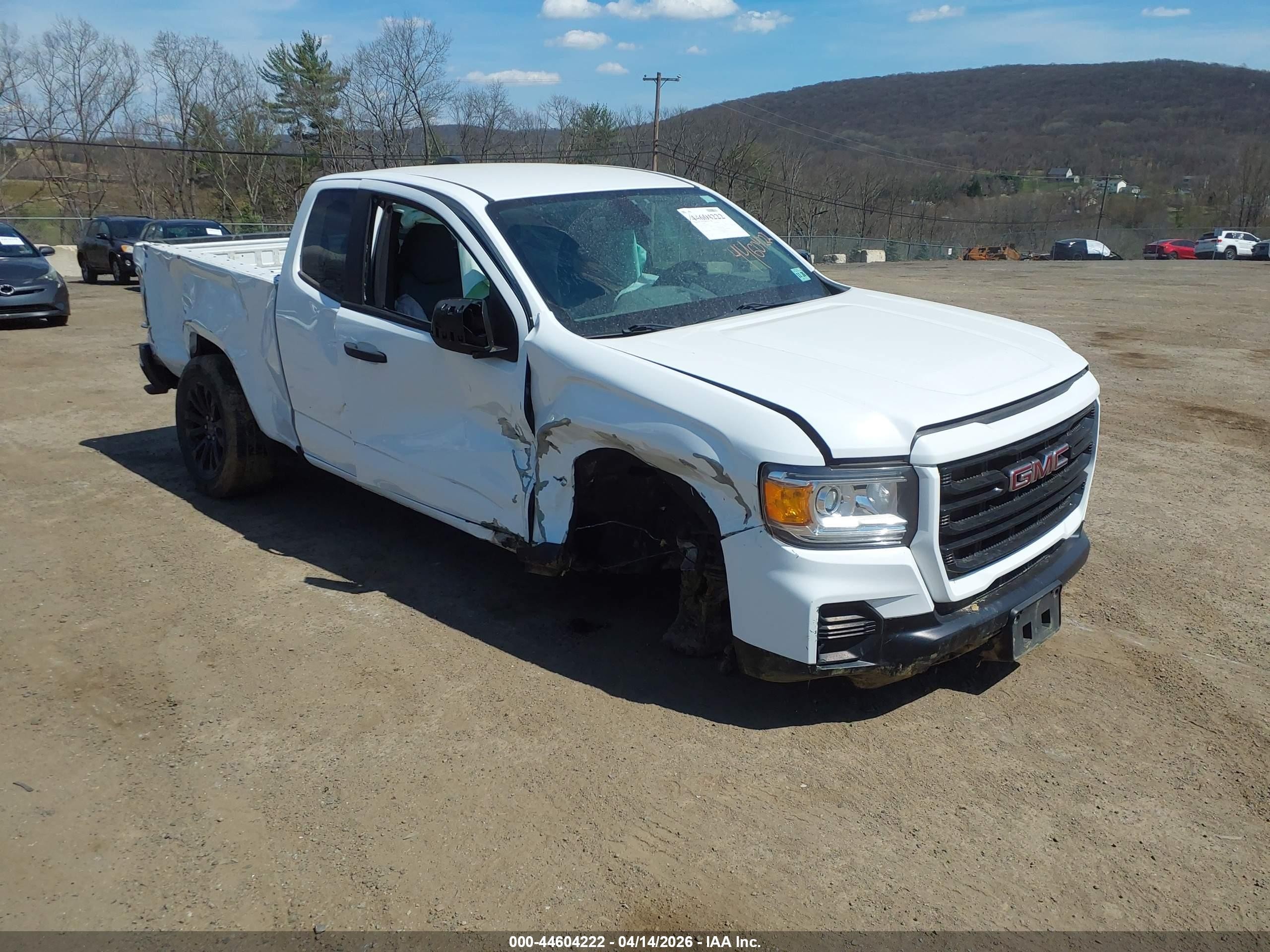2022 GMC Canyon 2WD Elevation Standard, VIN 1GTH5BEA9N1106630 — Side