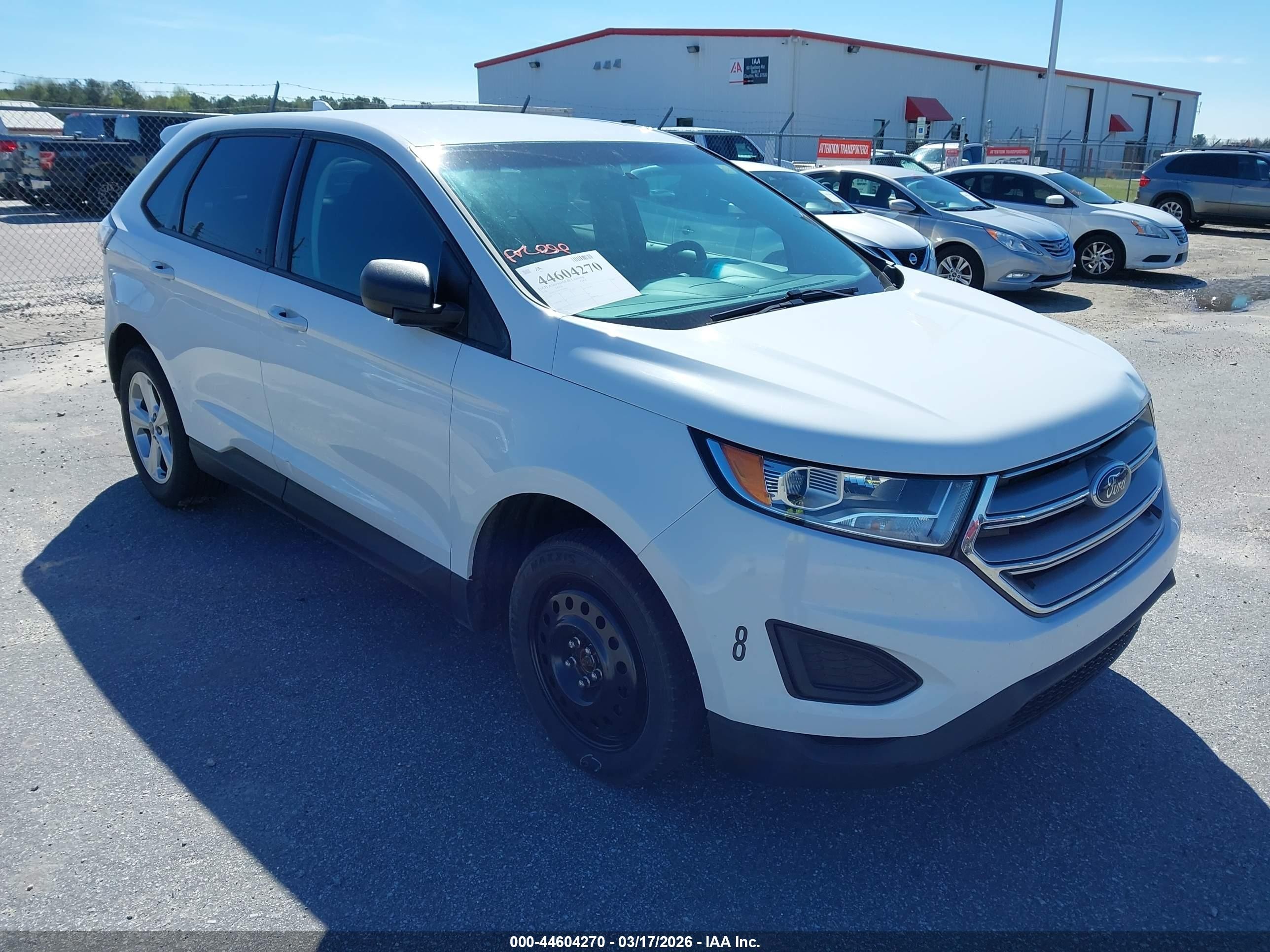 2016 Ford Edge SE, VIN 2FMPK3G99GBC49402 — Normal wear