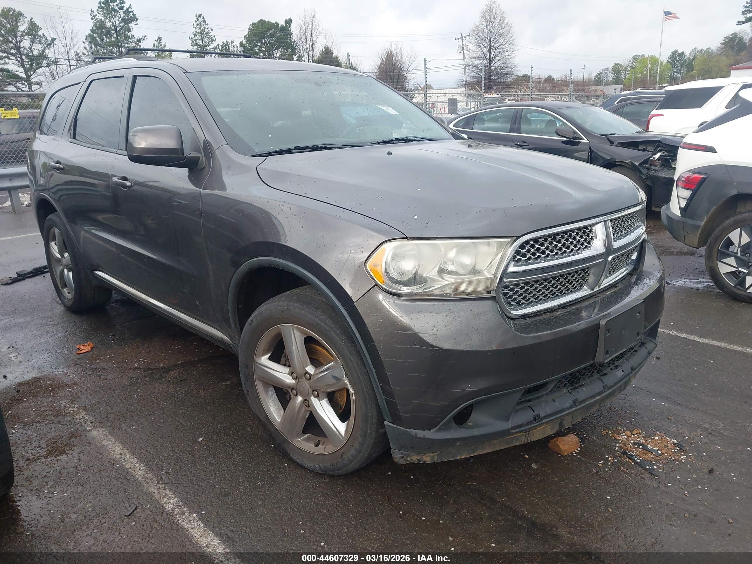 2013 Dodge Durango SXT, VIN 1C4RDHAG9DC685691 — Front end