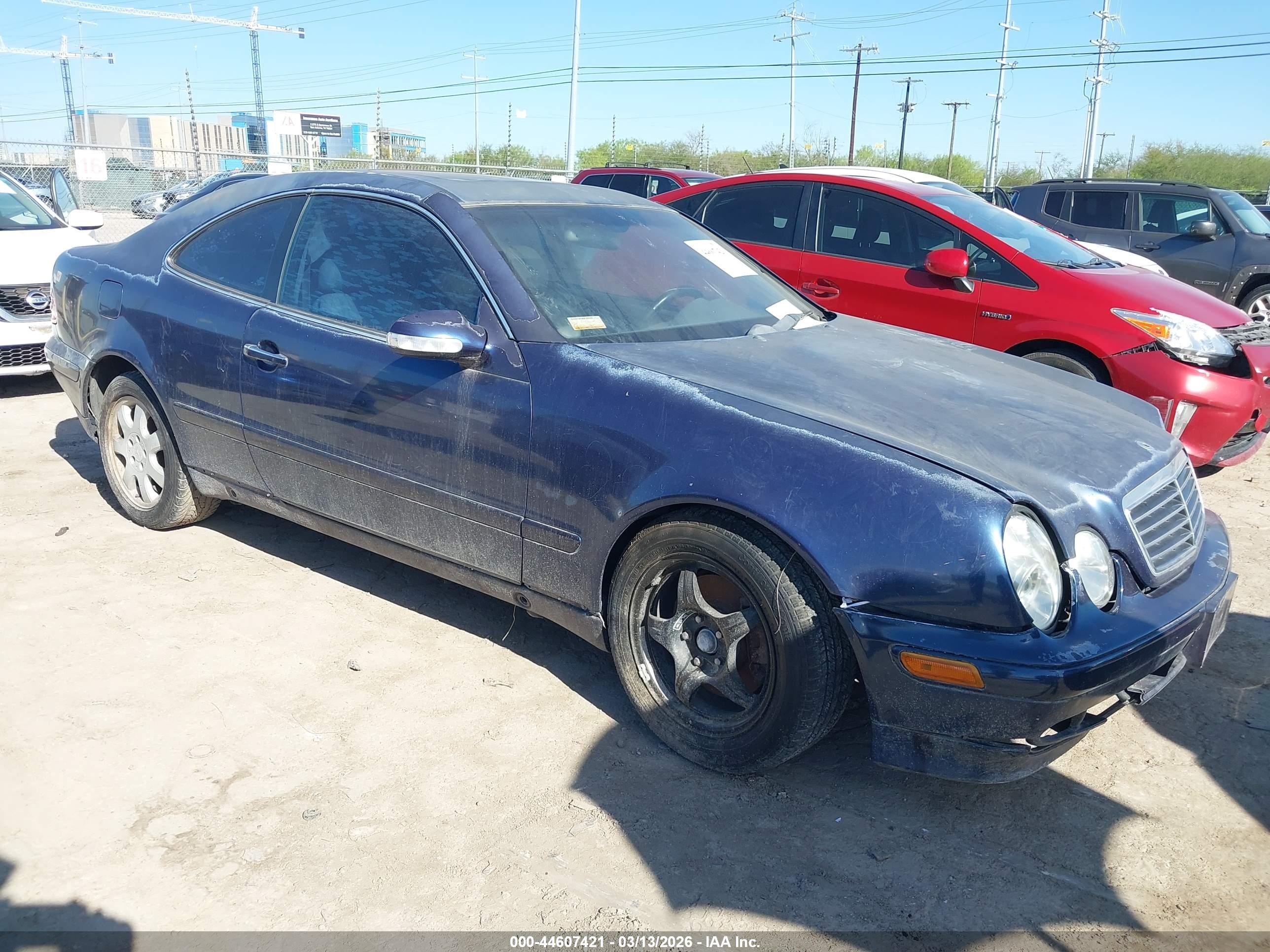 2000 Mercedes-Benz CLK 320/430, VIN WDBLJ65G1YF119136 — All over