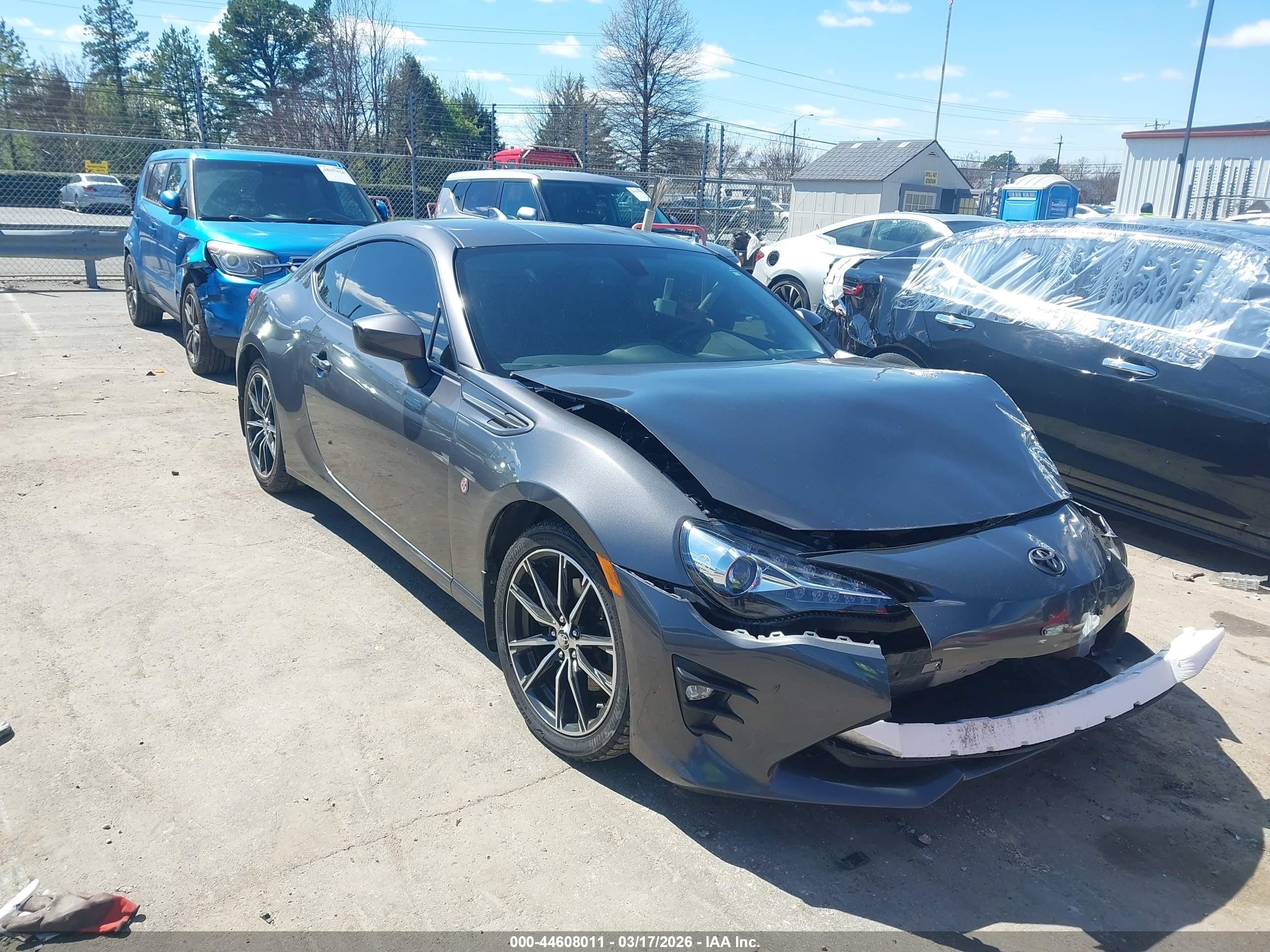 2020 Toyota 86 GT, VIN JF1ZNAE11L8752074 — Front end