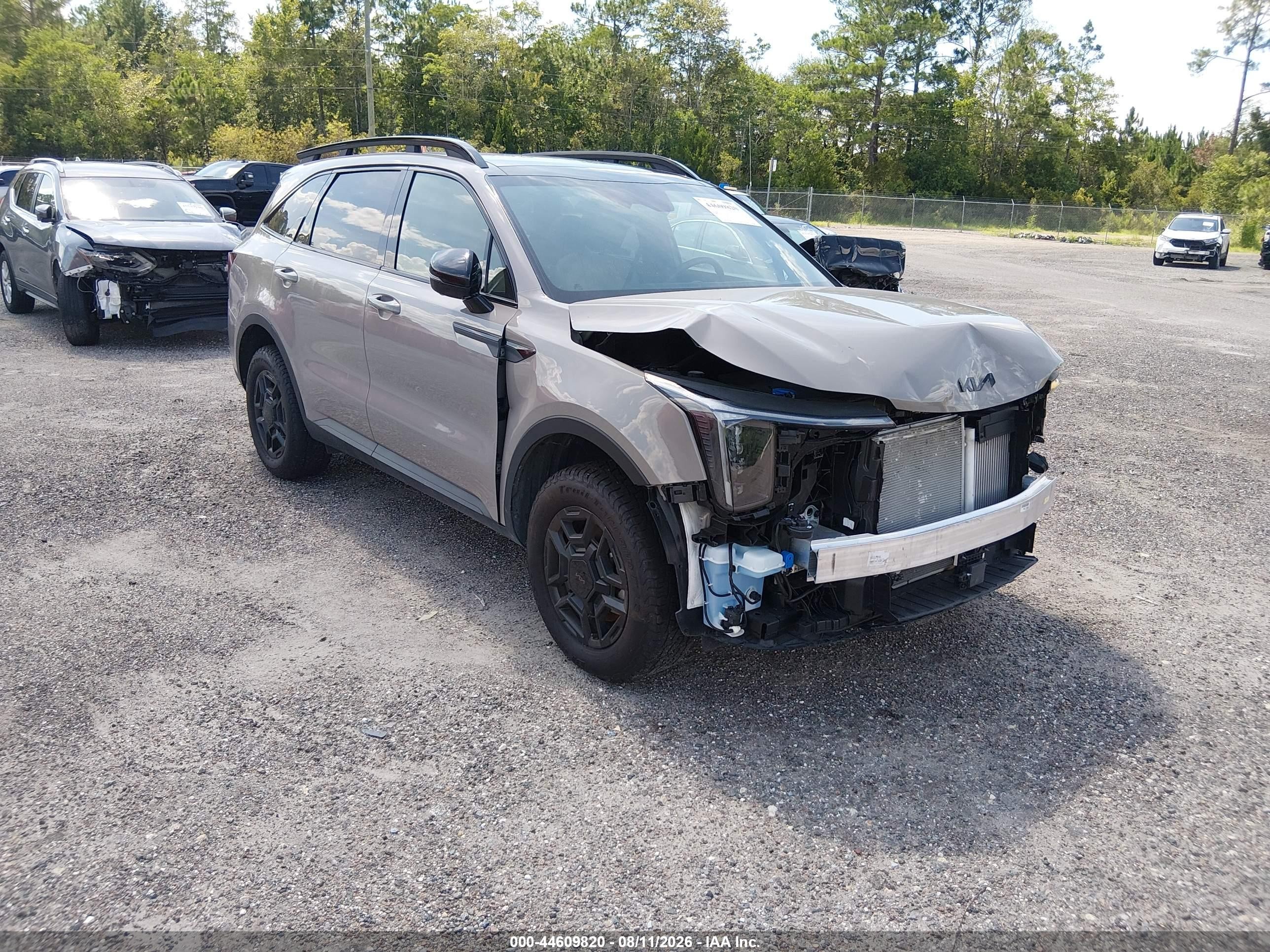 2025 Kia Sorento X-Line SX, VIN 5XYRKDJF4SG382655 — Front end