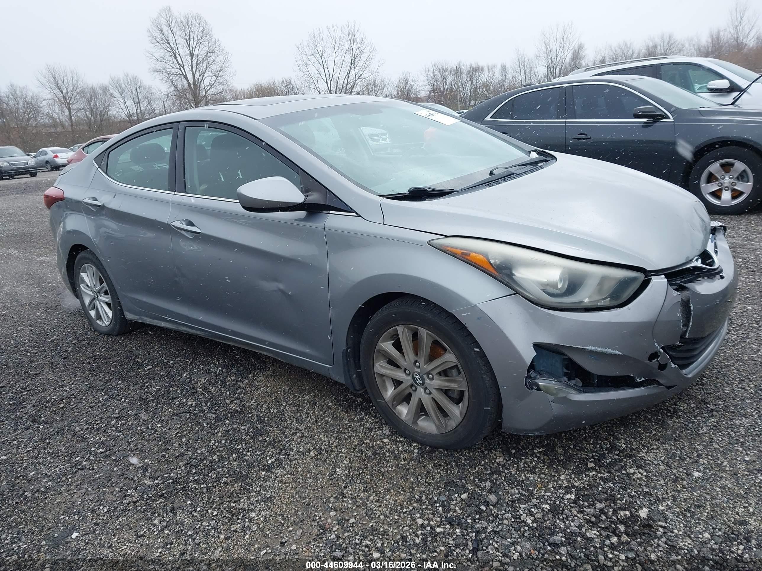 2015 Hyundai Elantra SE, VIN KMHDH4AE1FU393290 — Front end