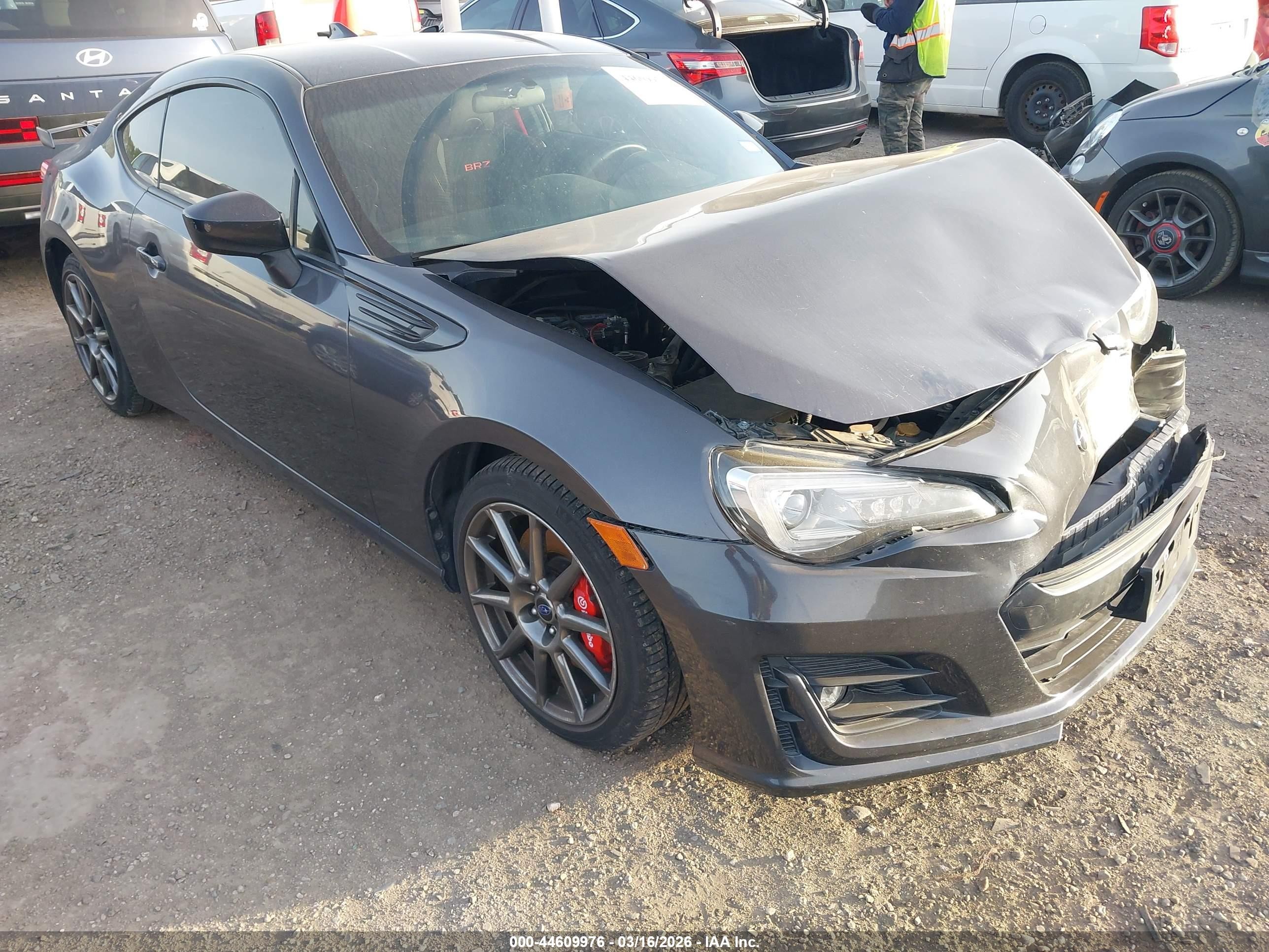 2018 Subaru BRZ Limited, VIN JF1ZCAC11J9601655 — Перед
