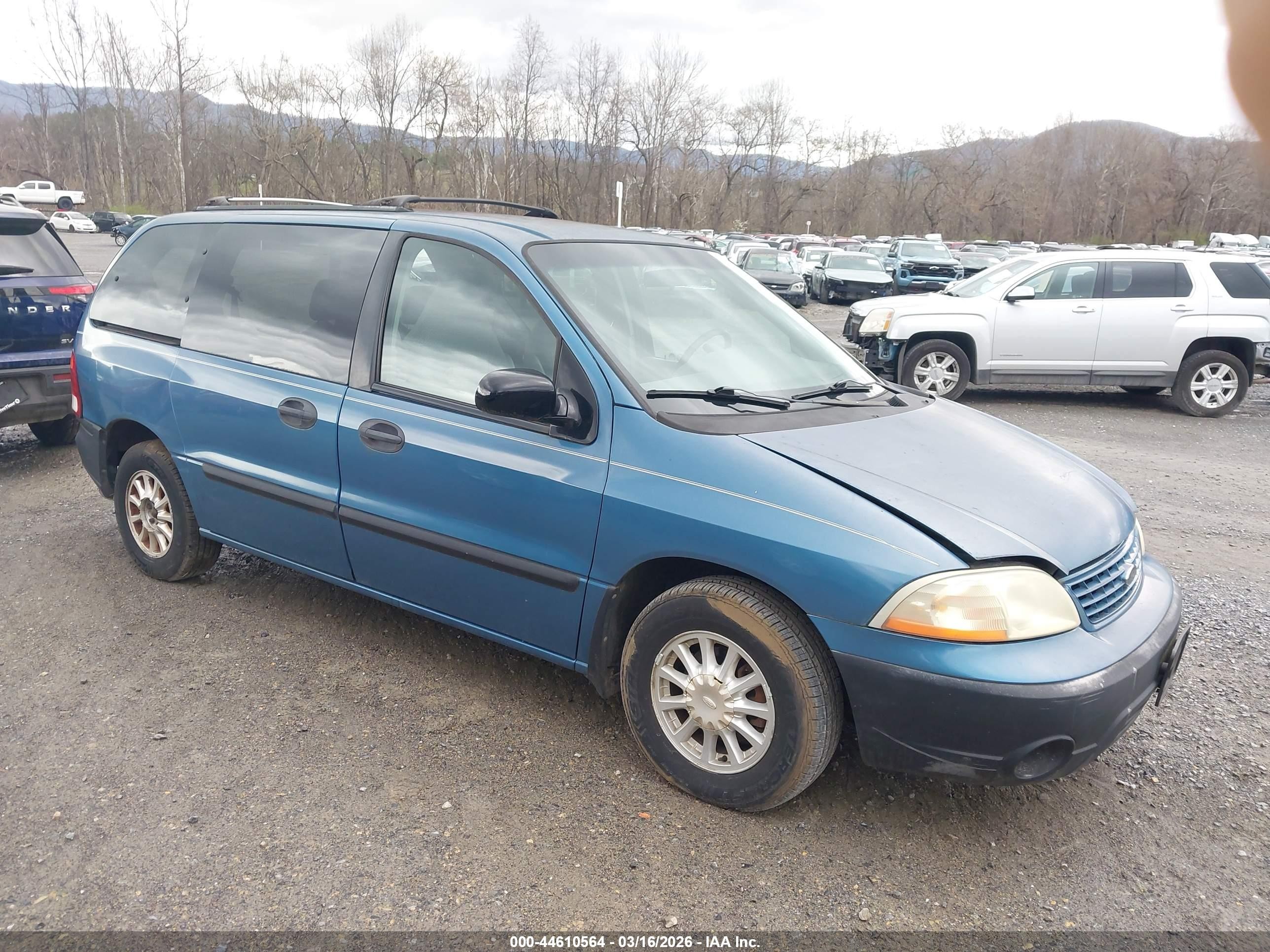 2001 Ford Windstar LX, VIN 2FMZA51461BA04682 — Зад