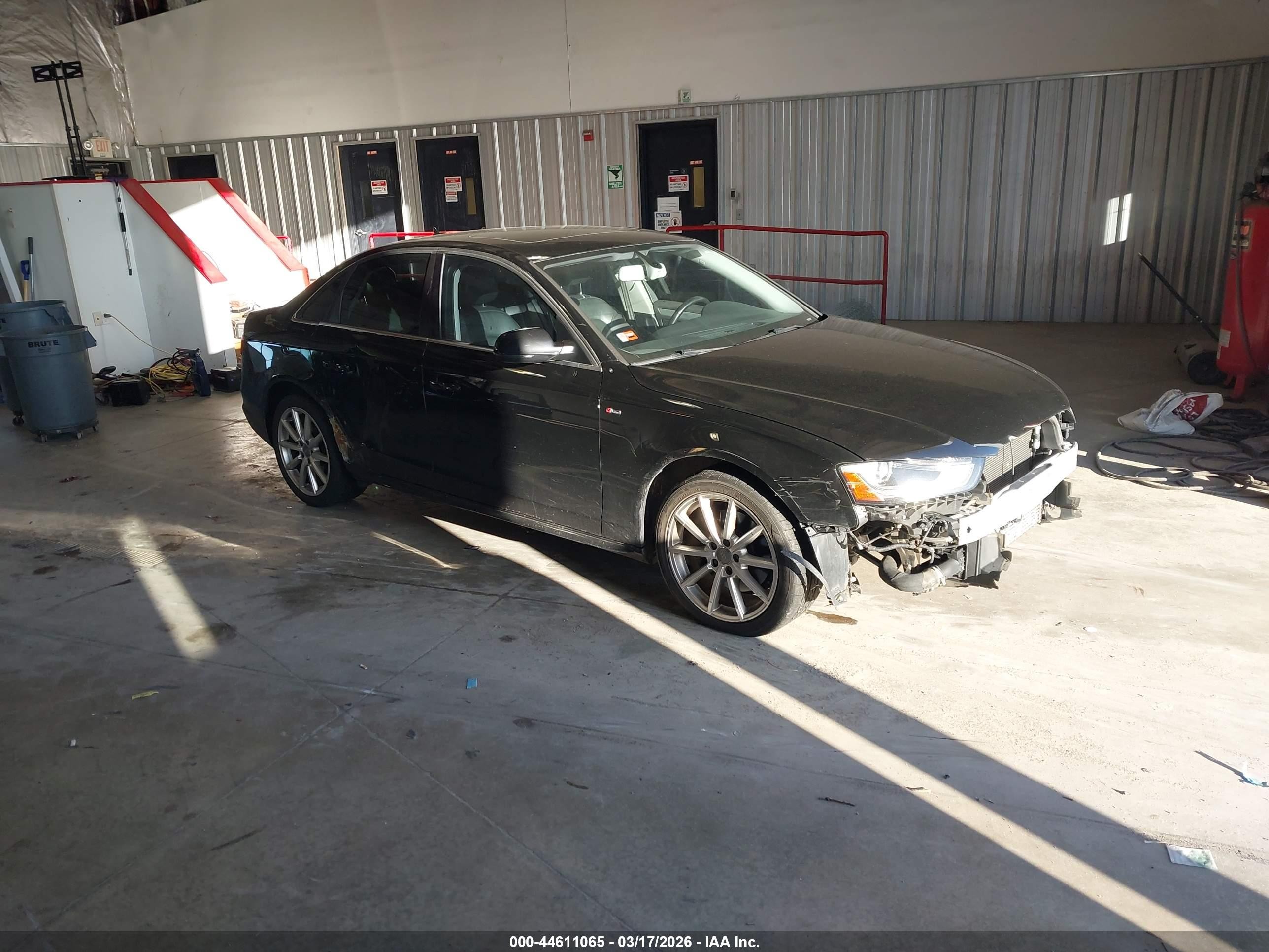 2016 Audi A4 Premium, VIN WAUAFAFL2GN010257 — Перед
