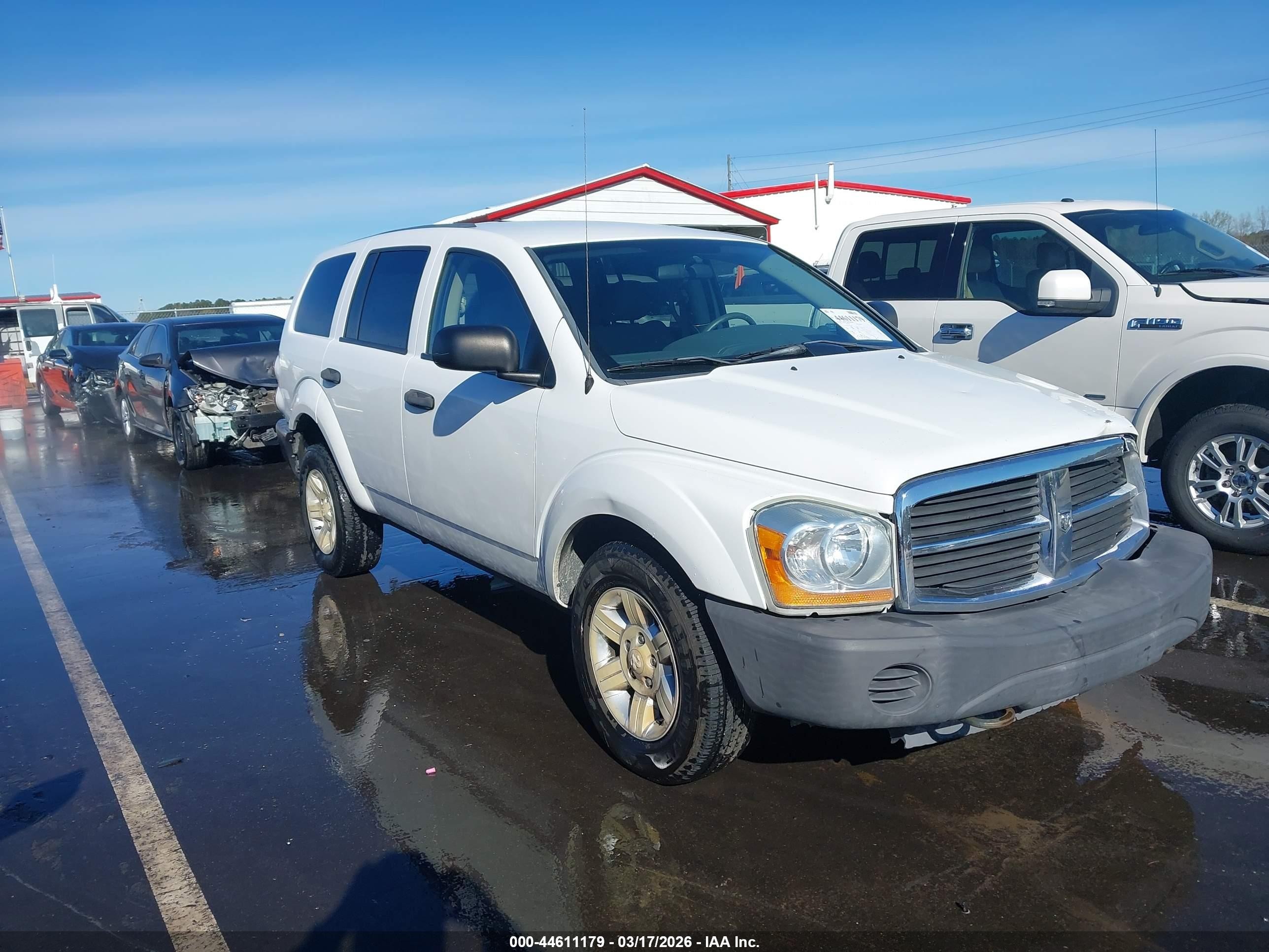 2004 Dodge Durango ST, VIN 1D4HB38N94F162049 — Front end