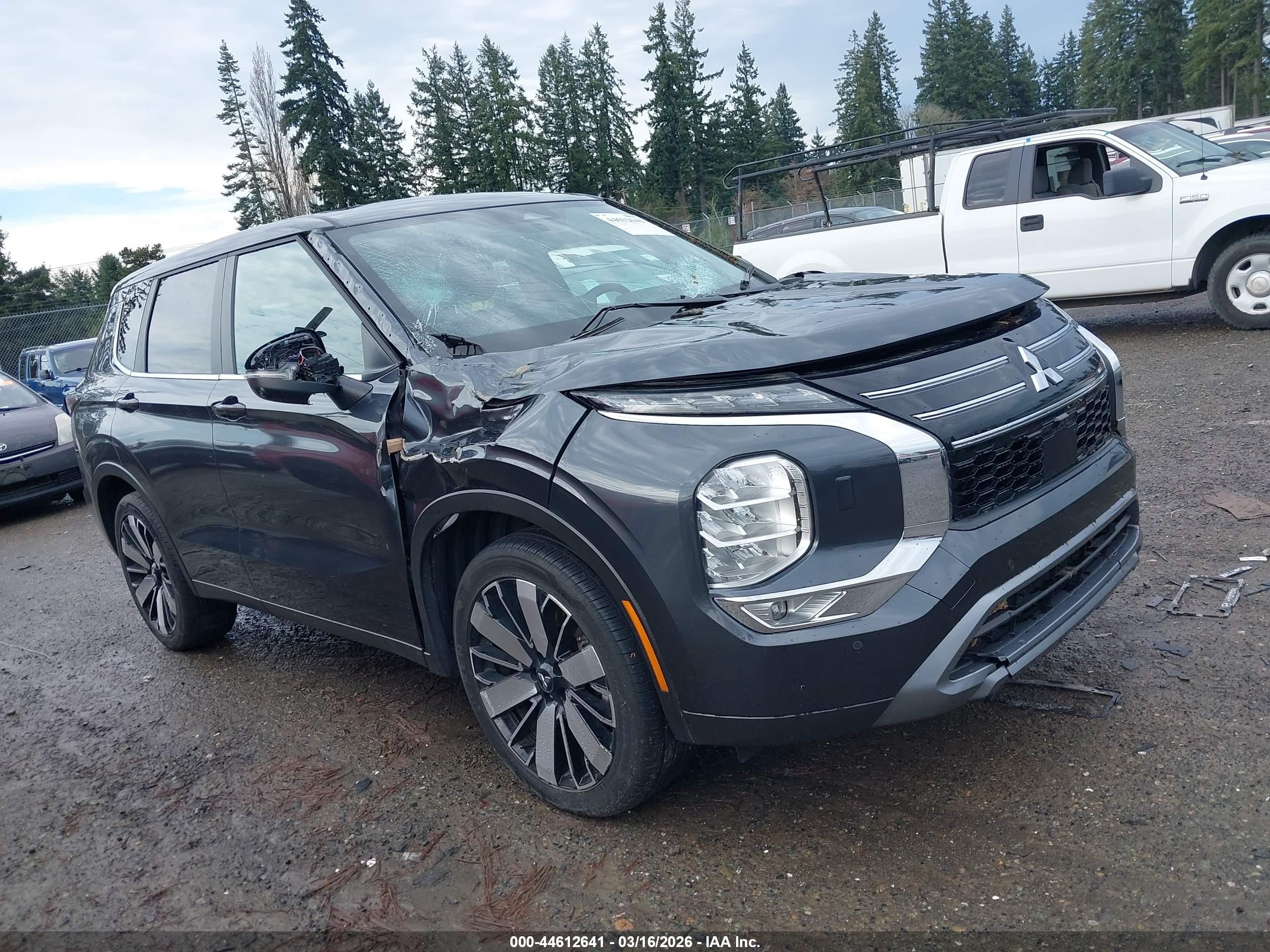 2025 Mitsubishi Outlander SE, VIN JA4J4VA86SZ028467 — Storm
