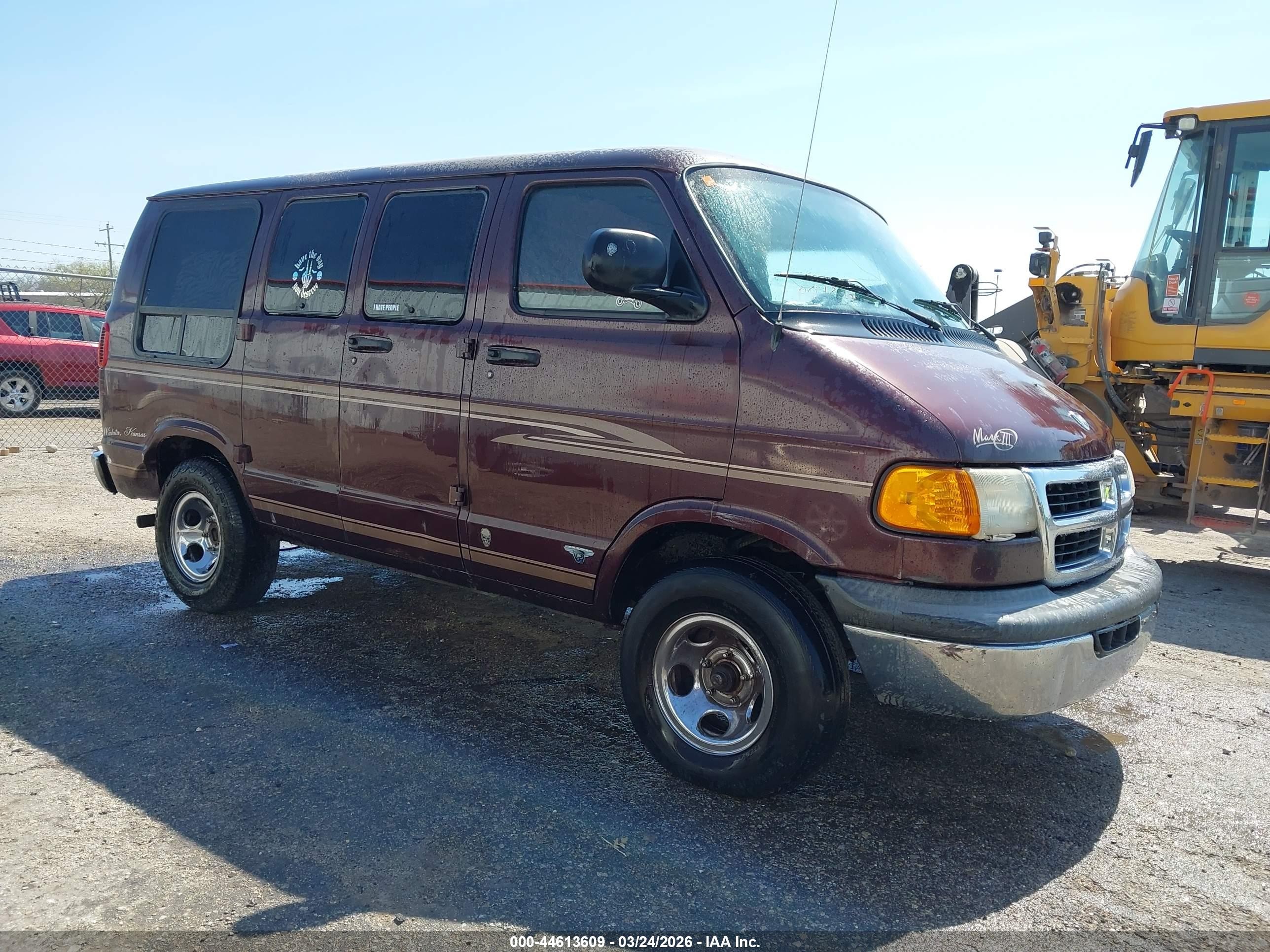 1998 Dodge Cargo, VIN 2B6HB11X9WK159982 — Rear end