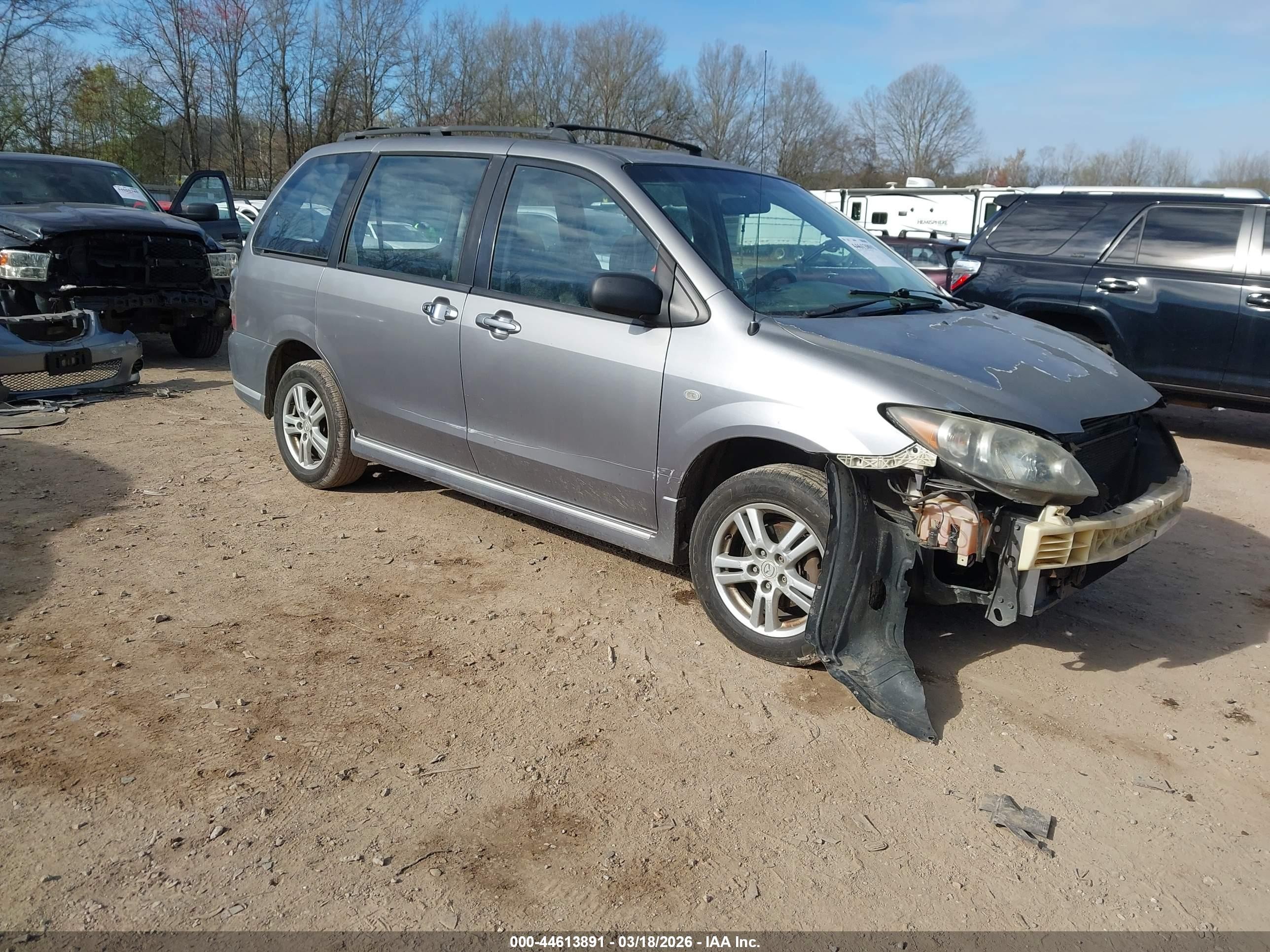 2004 Mazda MPV LX, VIN JM3LW28A940507559 — Front end