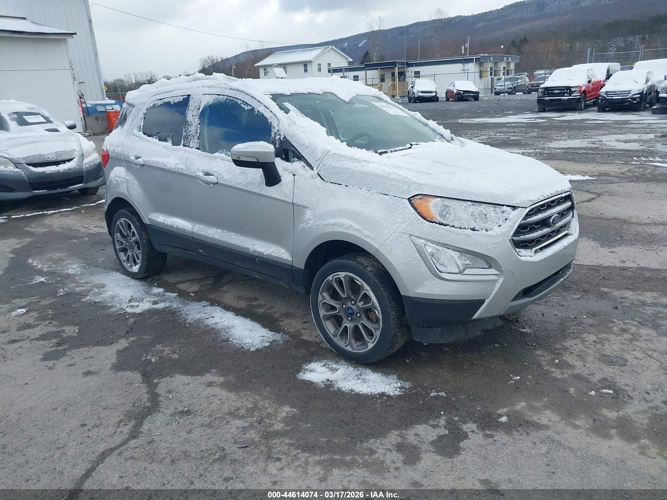 2020 Ford EcoSport Titanium, VIN MAJ6S3KL5LC346096 — Rear end