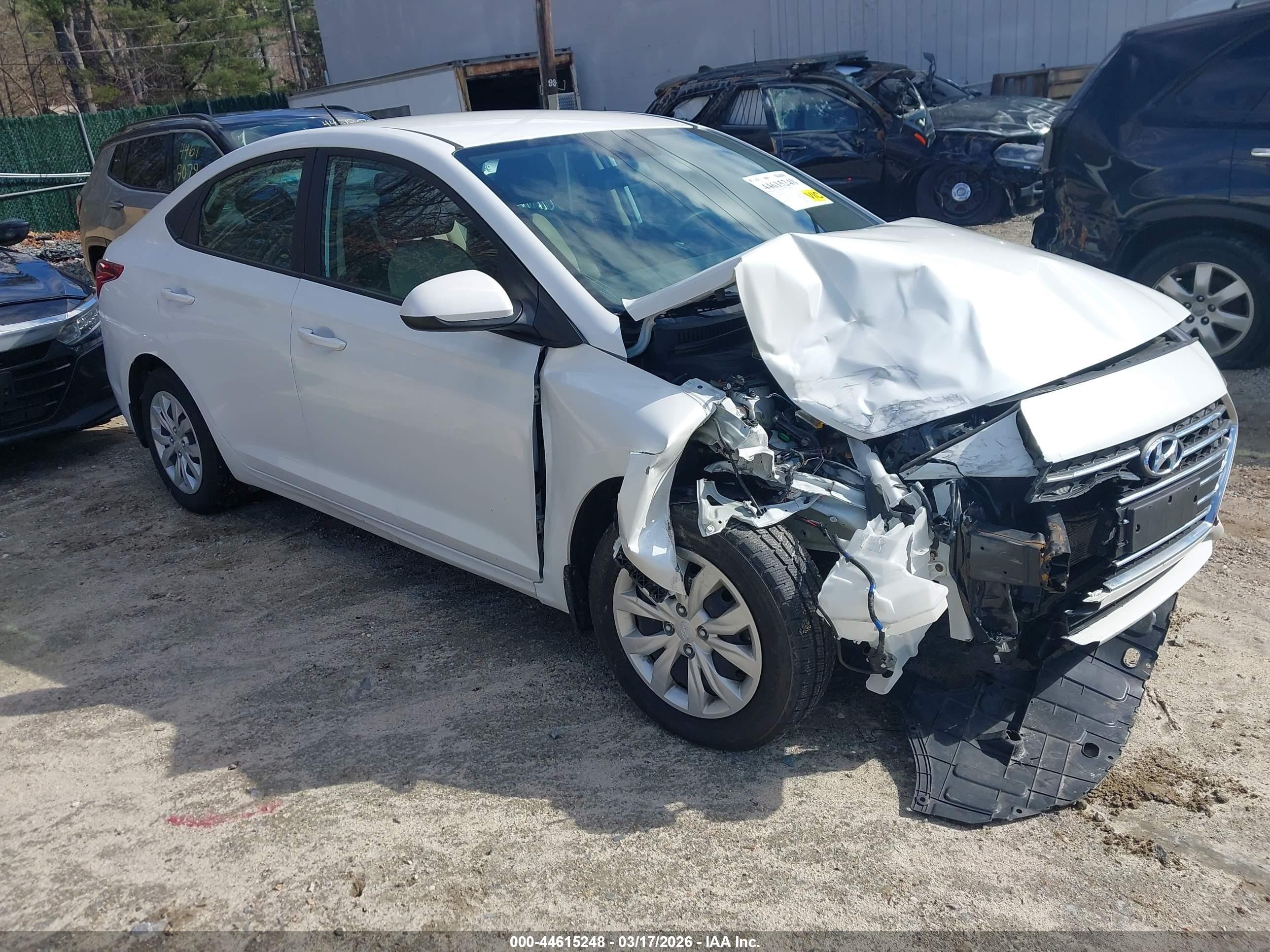 2022 Hyundai Accent SE, VIN 3KPC24A63NE157859 — Front end