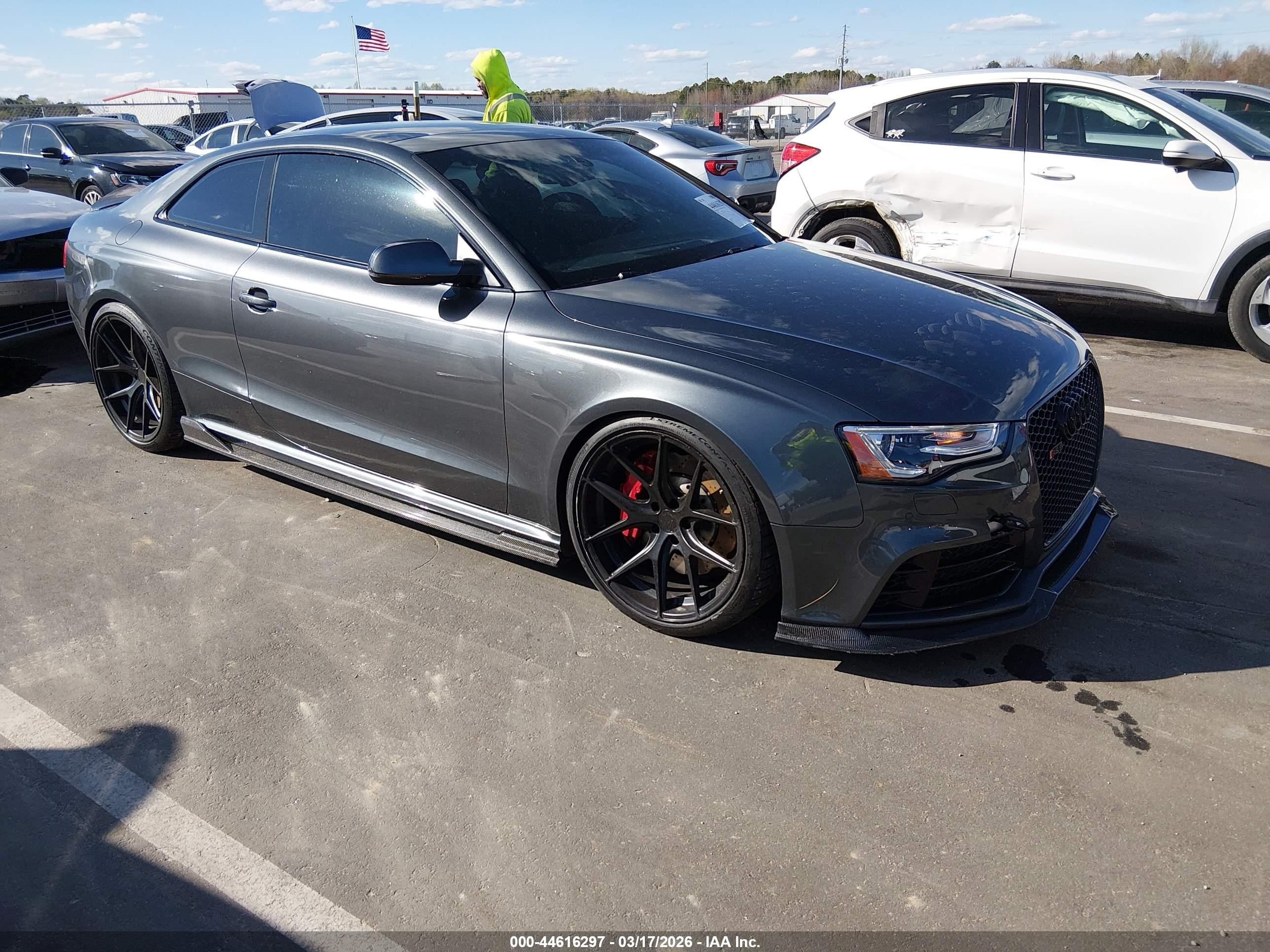 2015 Audi RS 5, VIN WUAC6AFR3FA901943 — Undercarriage