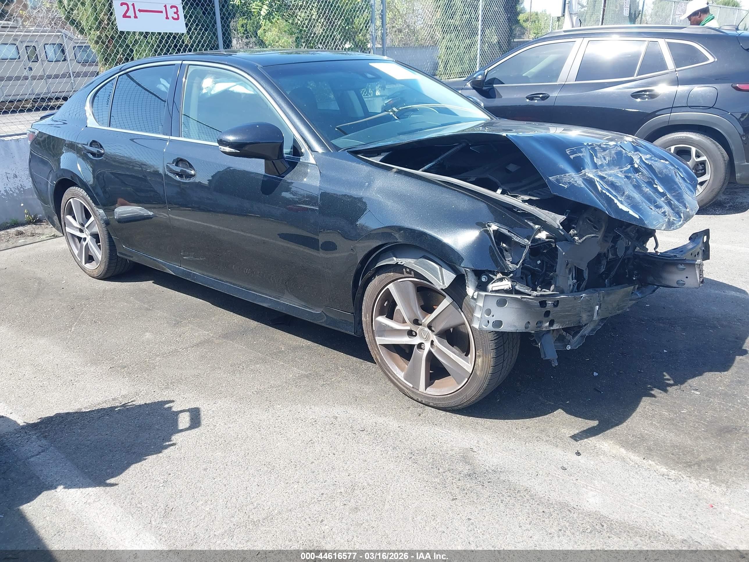 2017 Lexus GS 350 F Sport, VIN JTHBZ1BLXHA010776 — Перед