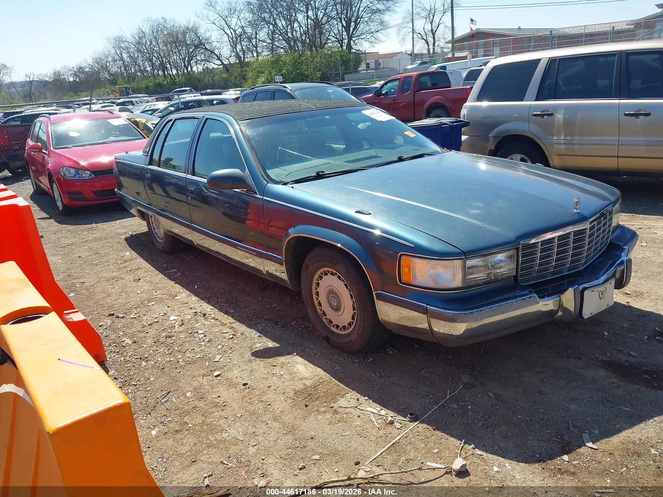 1995 Cadillac Fleetwood, VIN 1G6DW52P7SR715625 — Normal wear