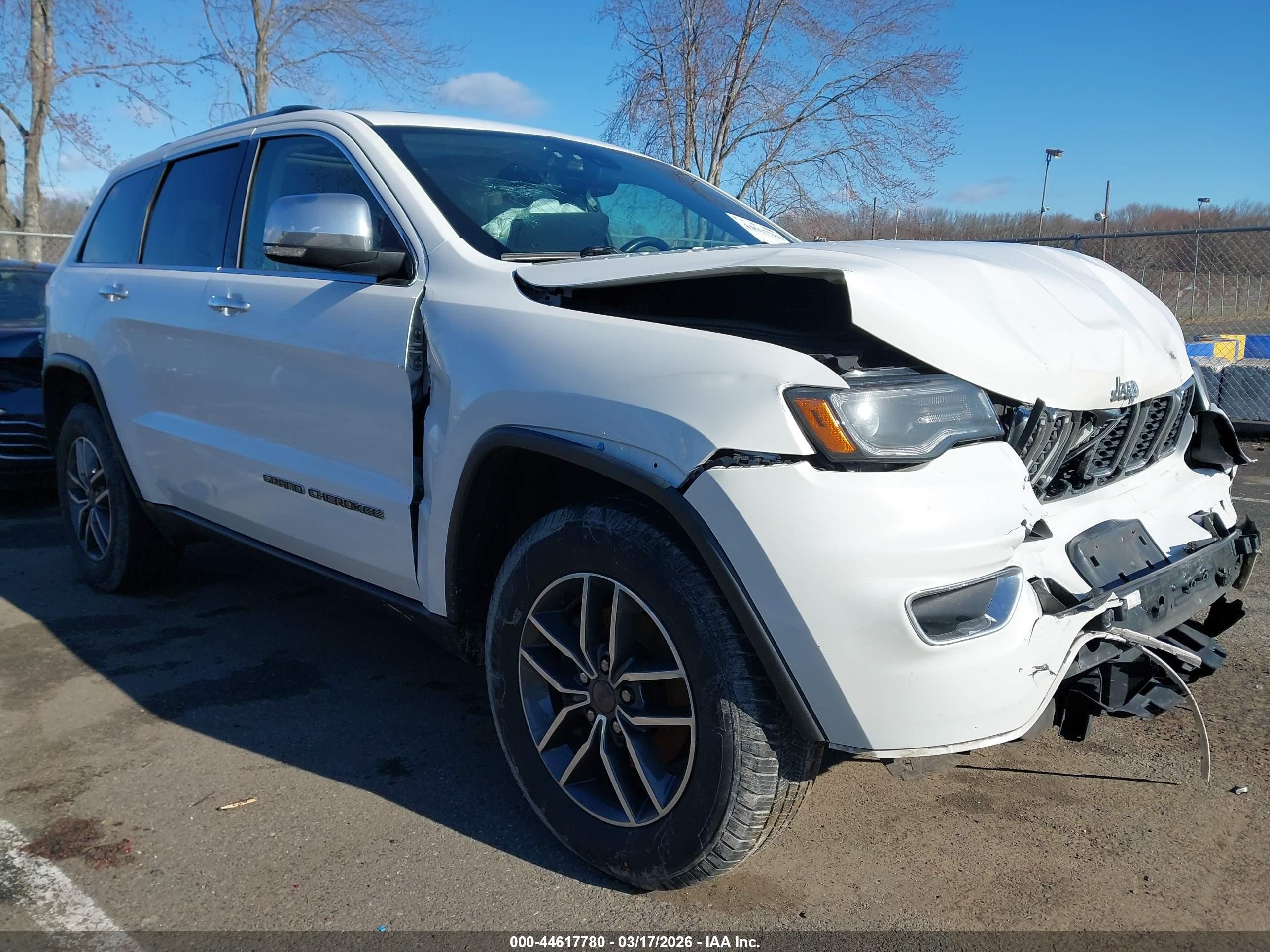 2019 Jeep Grand Cherokee Limited, VIN 1C4RJFBG7KC725954 — Front end