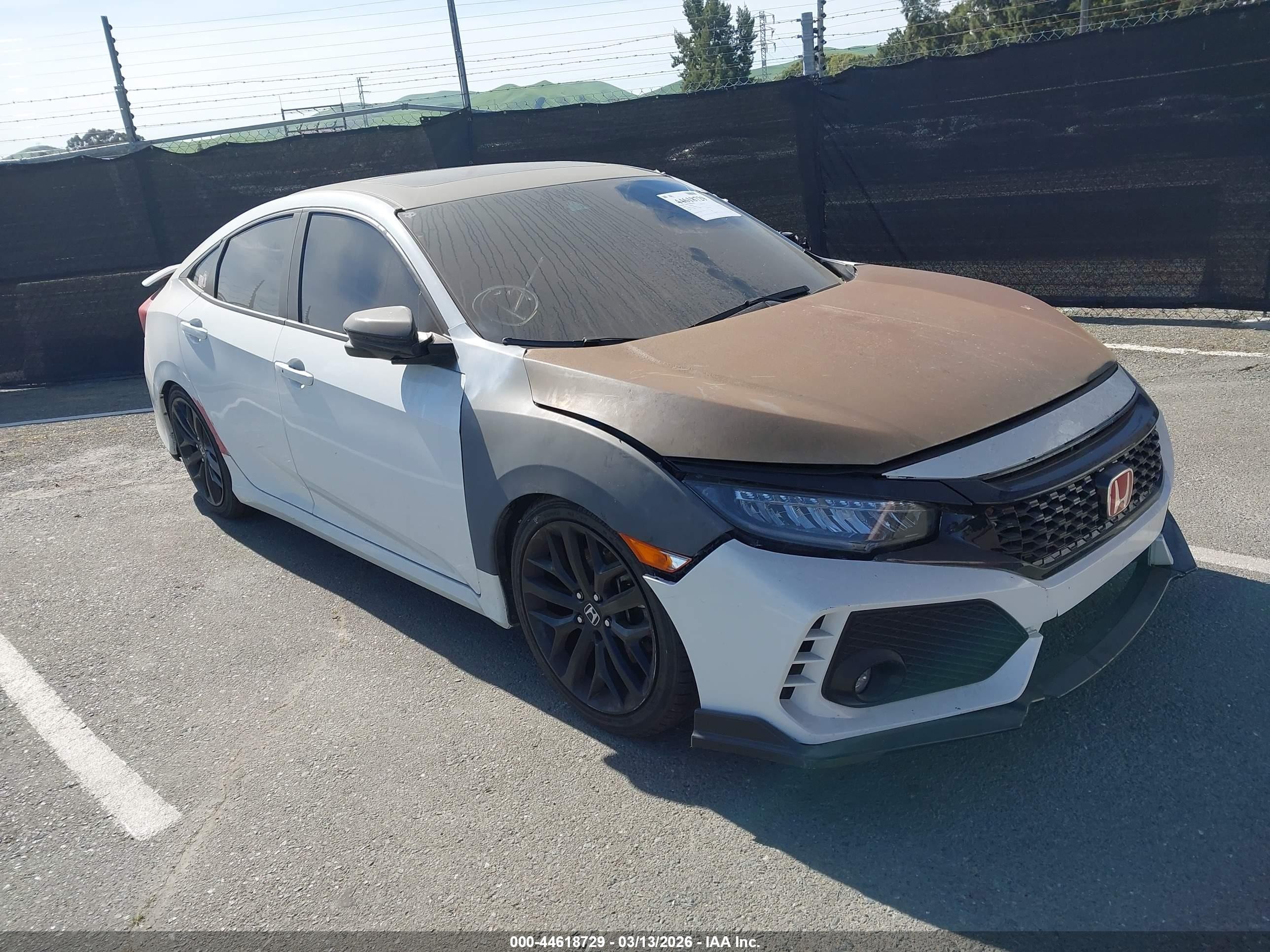 2020 Honda Civic Si, VIN 2HGFC1E5XLH705658 — Фото с аукциона