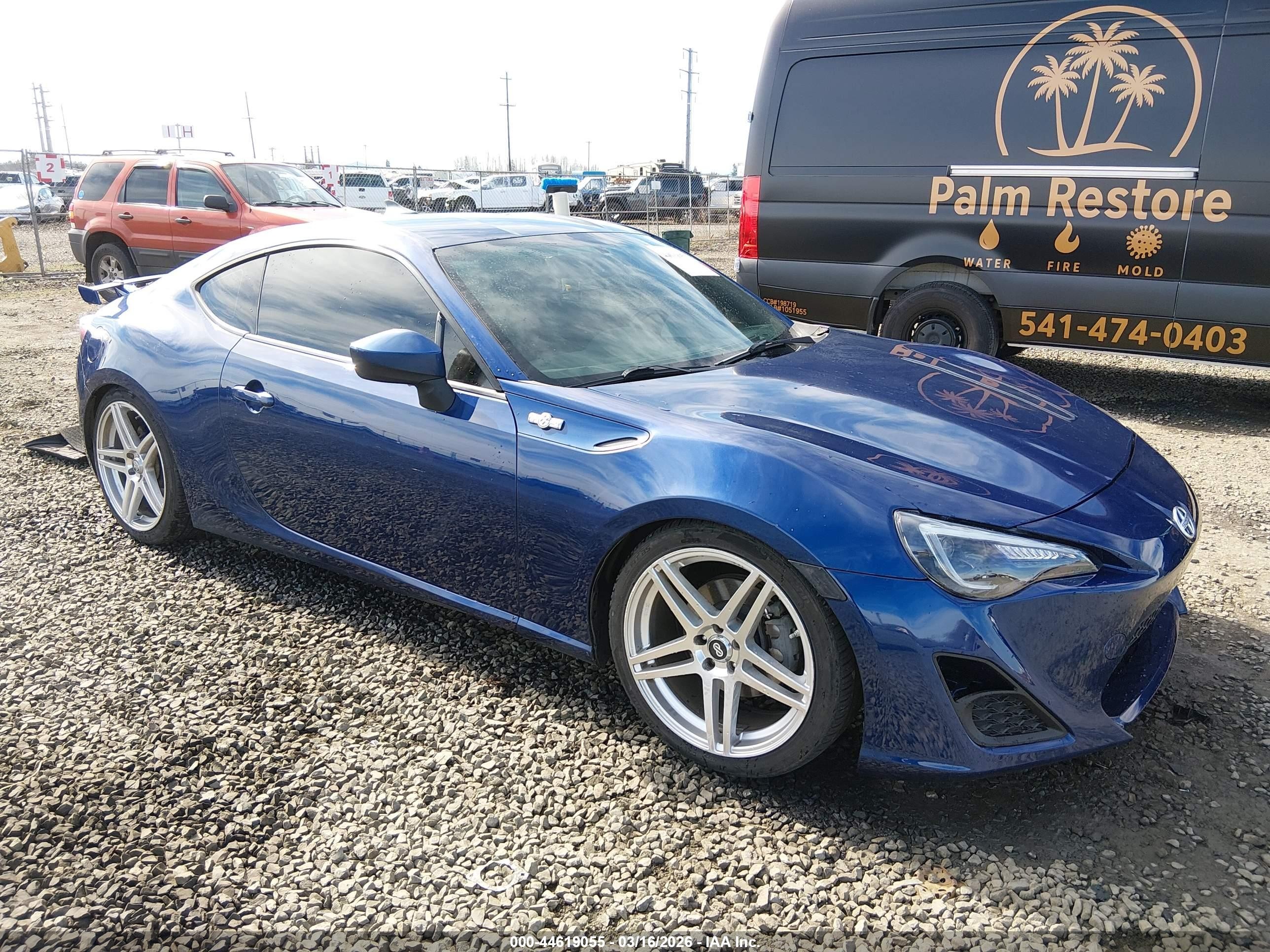 2013 Scion FR-S, VIN JF1ZNAA12D2724200 — Side