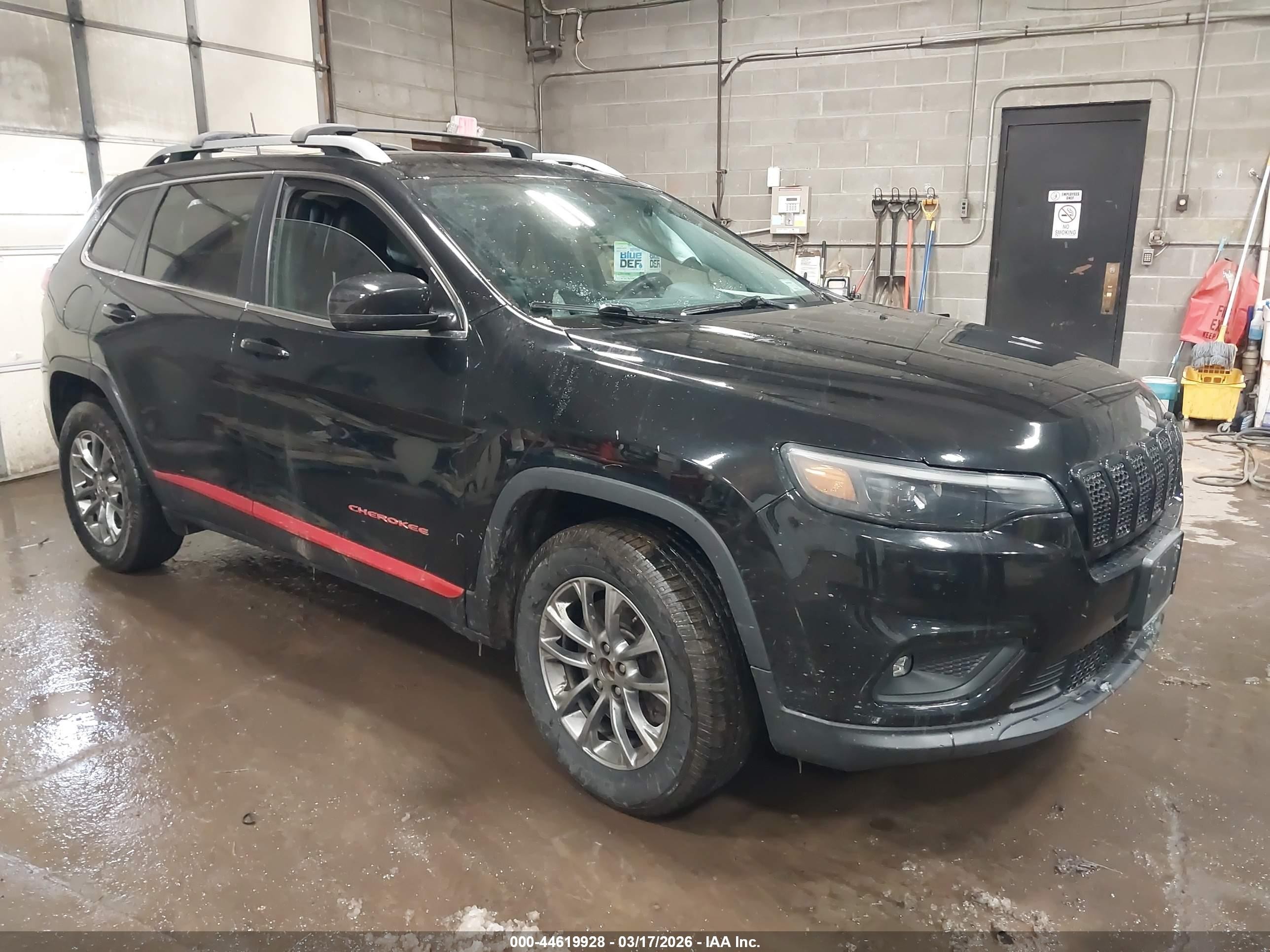 2019 Jeep Cherokee Altitude, VIN 1C4PJMLB9KD424336 — Side
