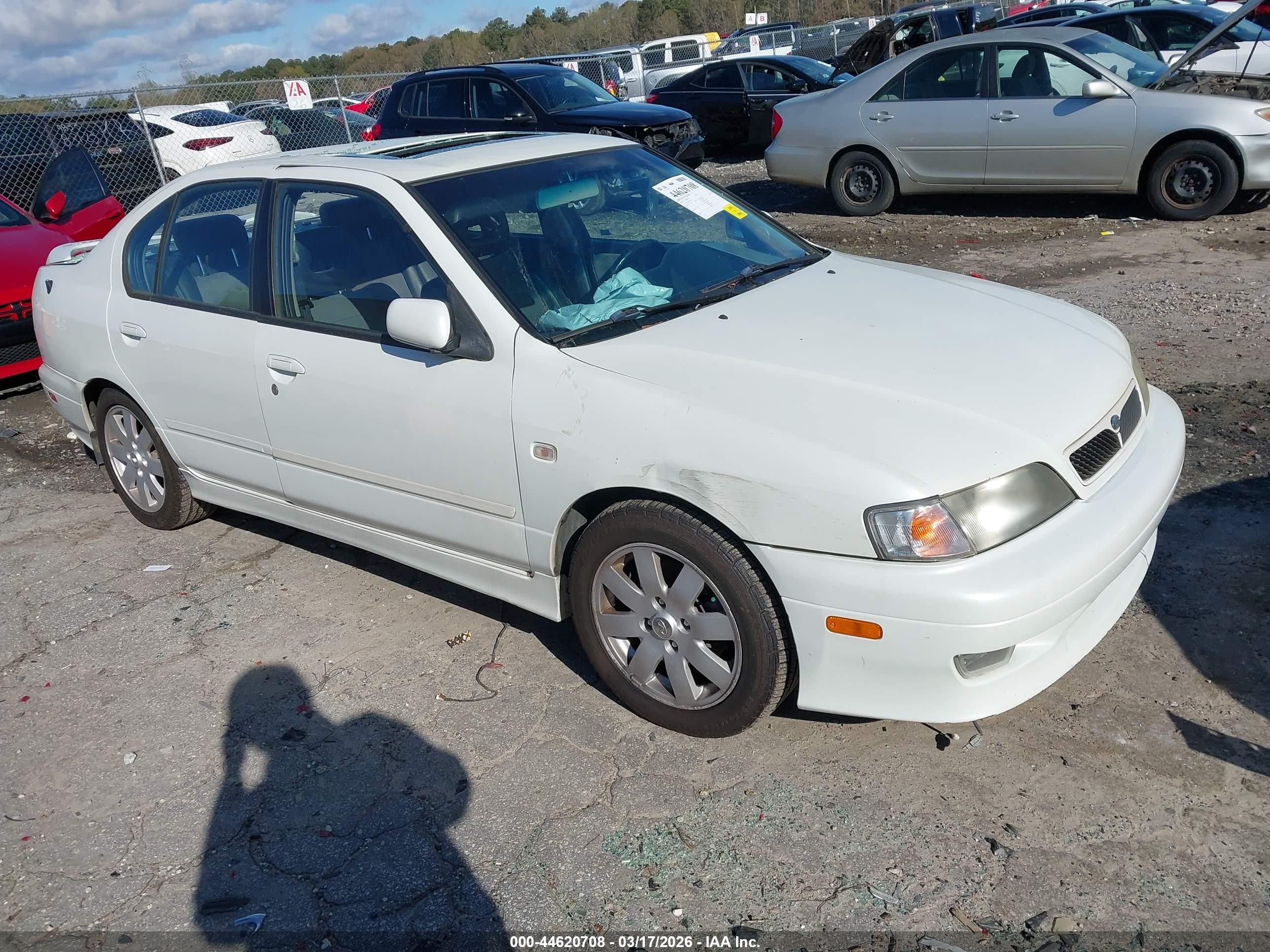 2002 Infiniti G20 Luxury, VIN JNKCP11A42T510678 — Roof