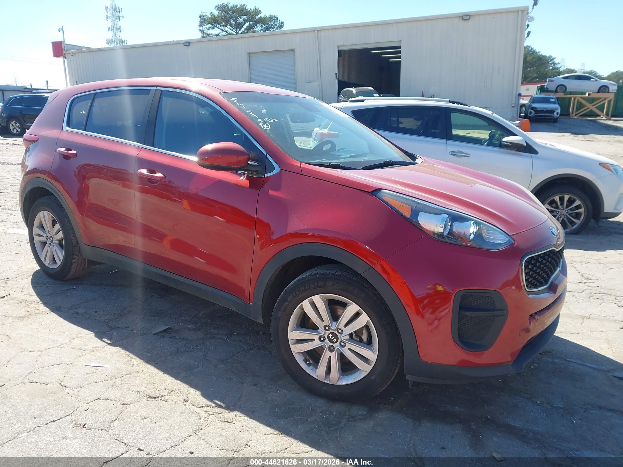 2019 Kia Sportage LX, VIN KNDPM3AC0K7561595 — Side