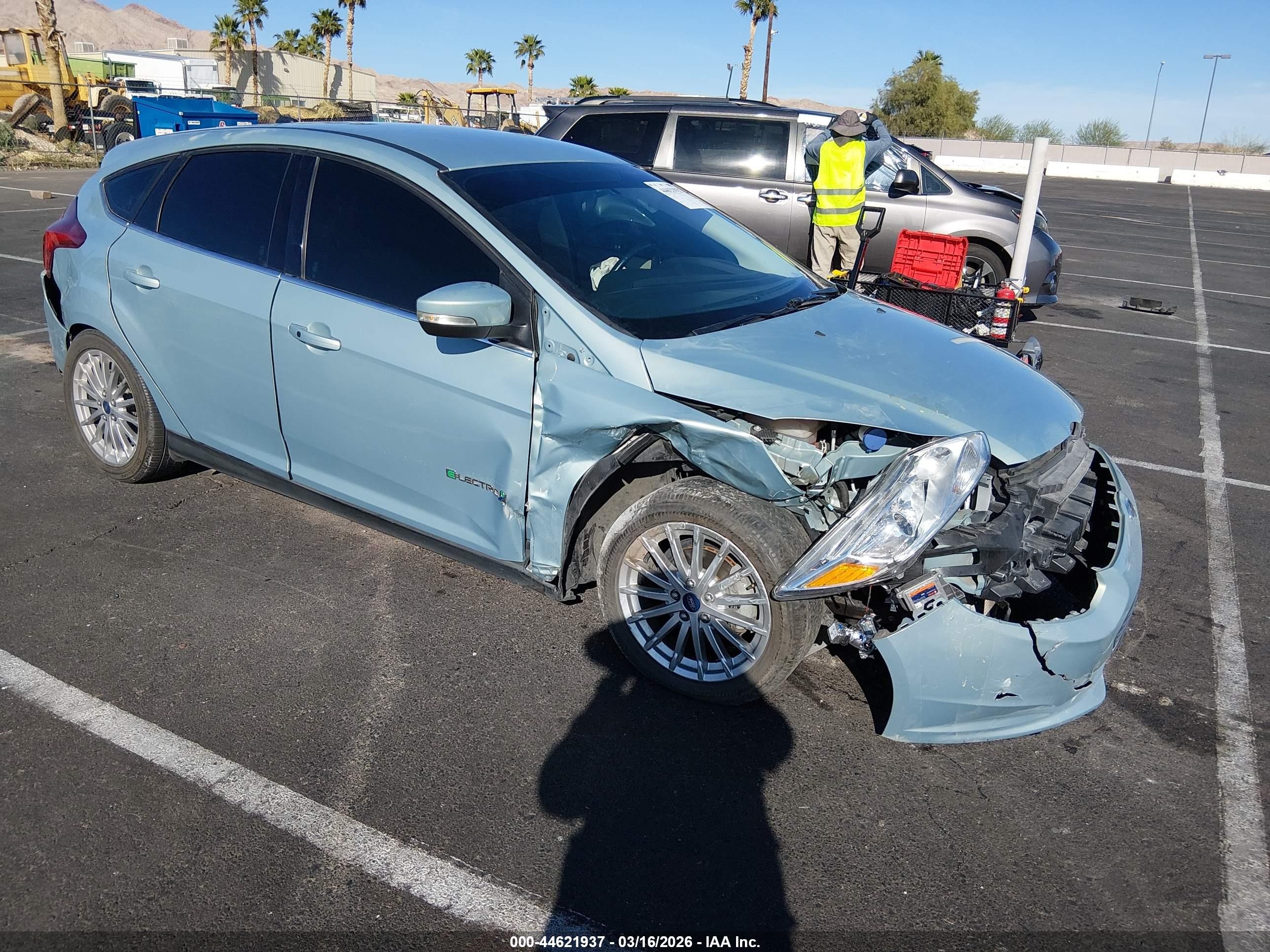 2013 Ford Focus Electric, VIN 1FADP3R40DL364403 — All over