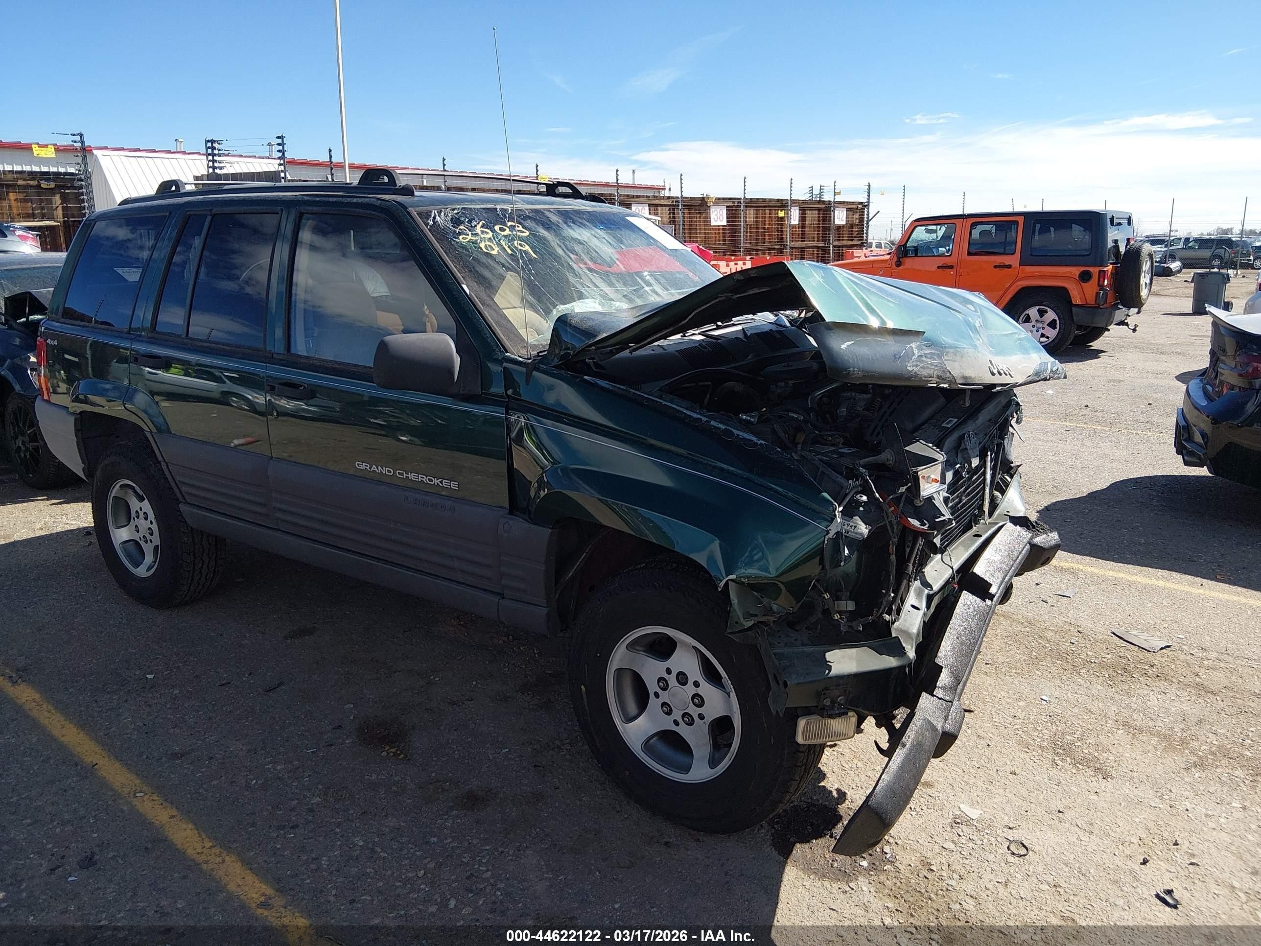 1996 Jeep Grand Cherokee, VIN 1J4EZ58YXTC141819 — Front end