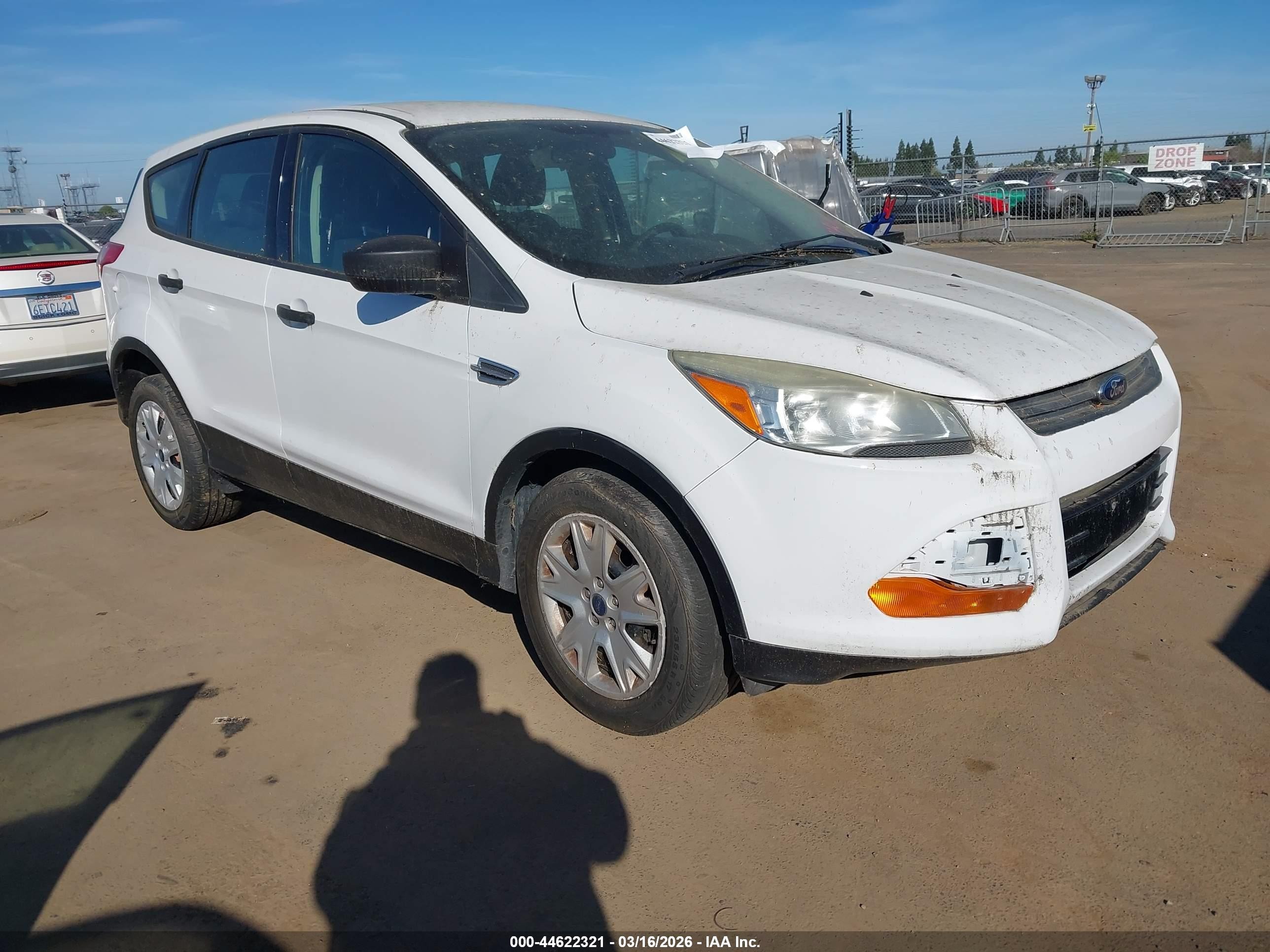 2015 Ford Escape S, VIN 1FMCU0F79FUA92504 — Front end