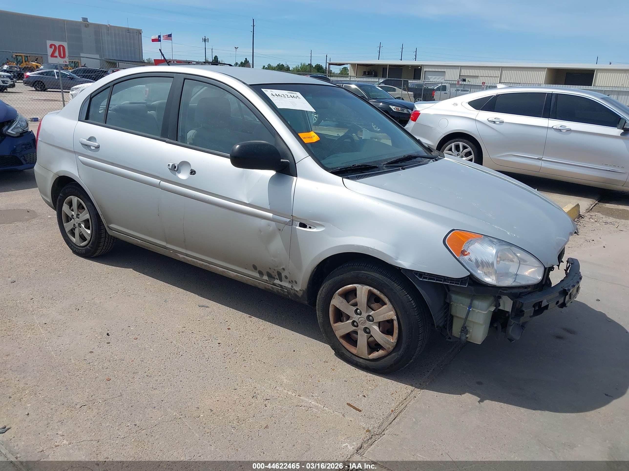 2010 Hyundai Accent GLS, VIN KMHCN4AC4AU481634 — Front end