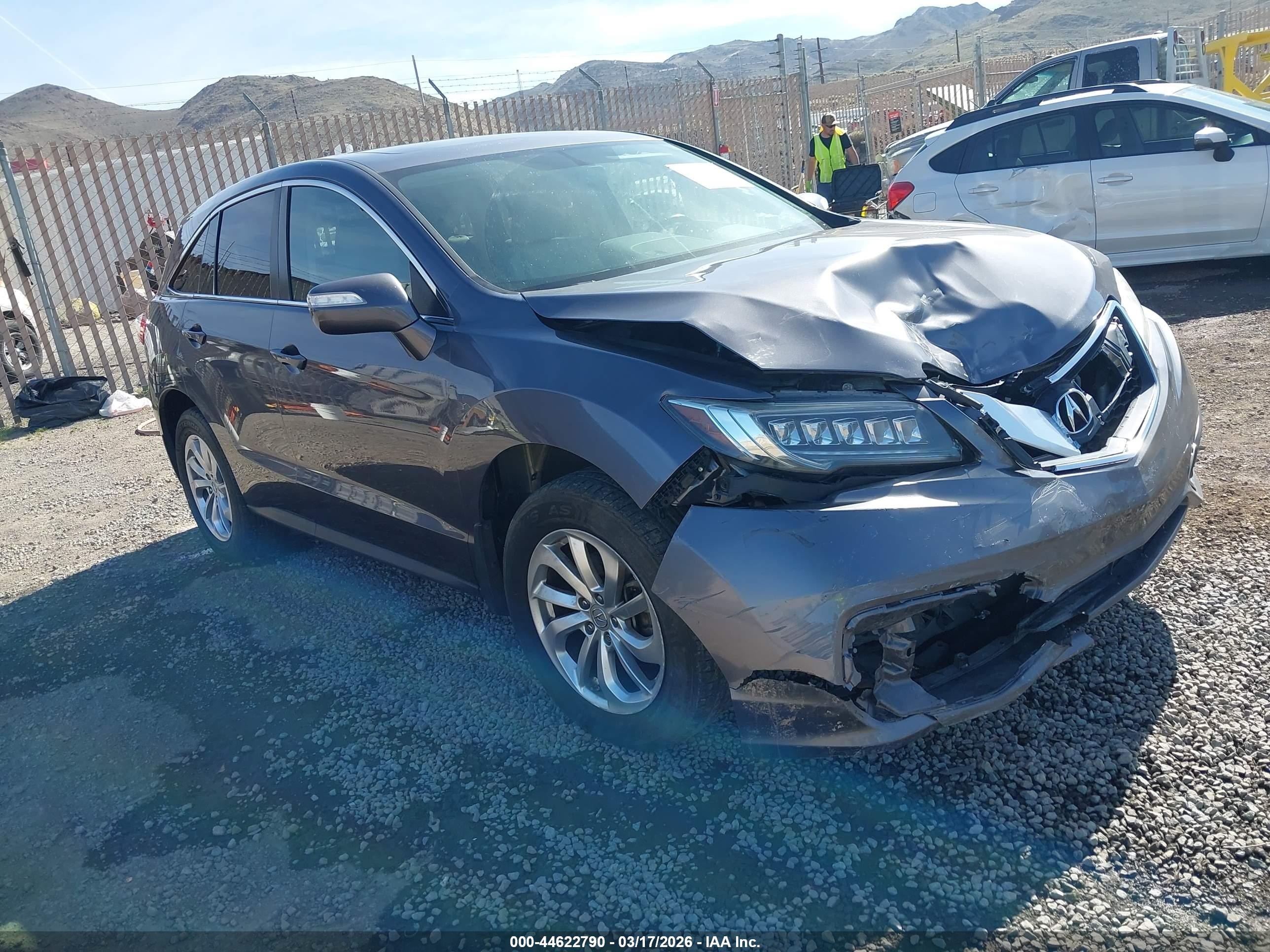 2017 Acura RDX Technology, VIN 5J8TB4H58HL027697 — Front end