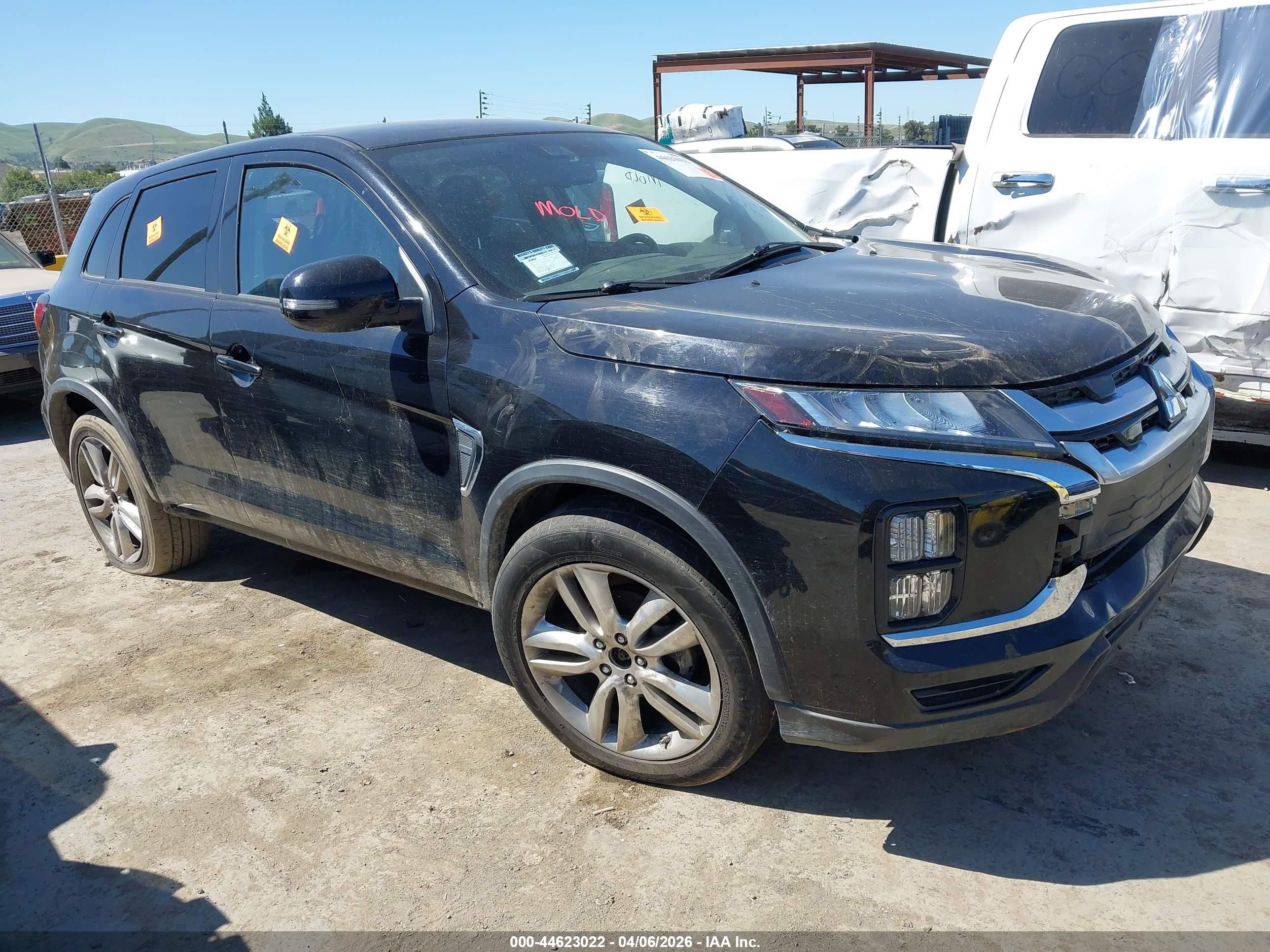 2021 Mitsubishi Outlander ES, VIN JA4ARUAU7MU024002 — Biohazard / chemical